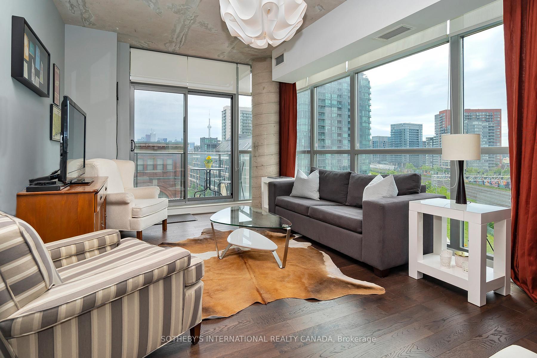 2 Gladstone Avenue 706, Toronto Unit: 706