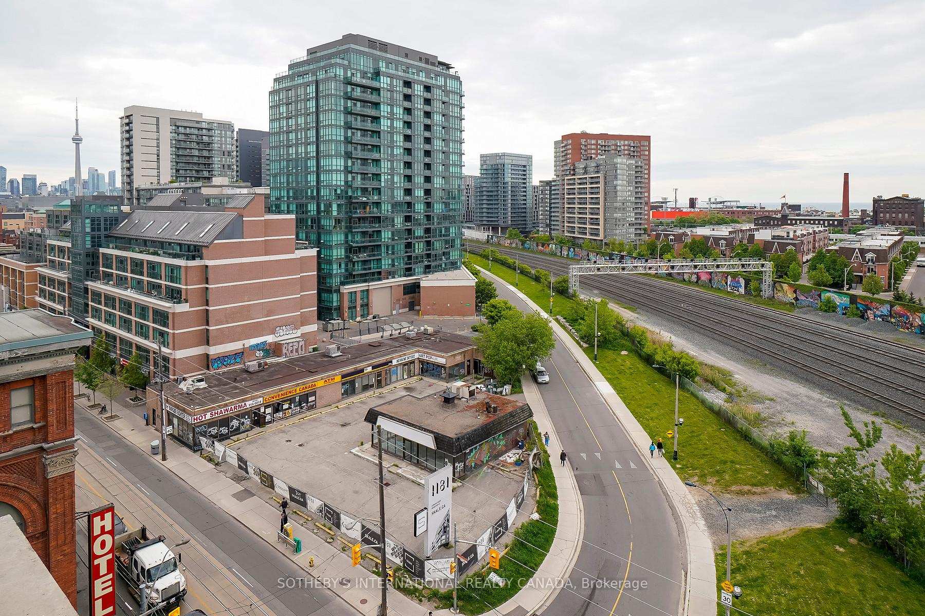 2 Gladstone Avenue 706, Toronto Unit: 706