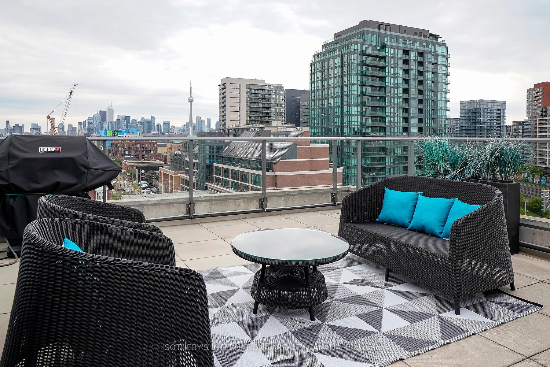 2 Gladstone Avenue 706, Toronto Unit: 706
