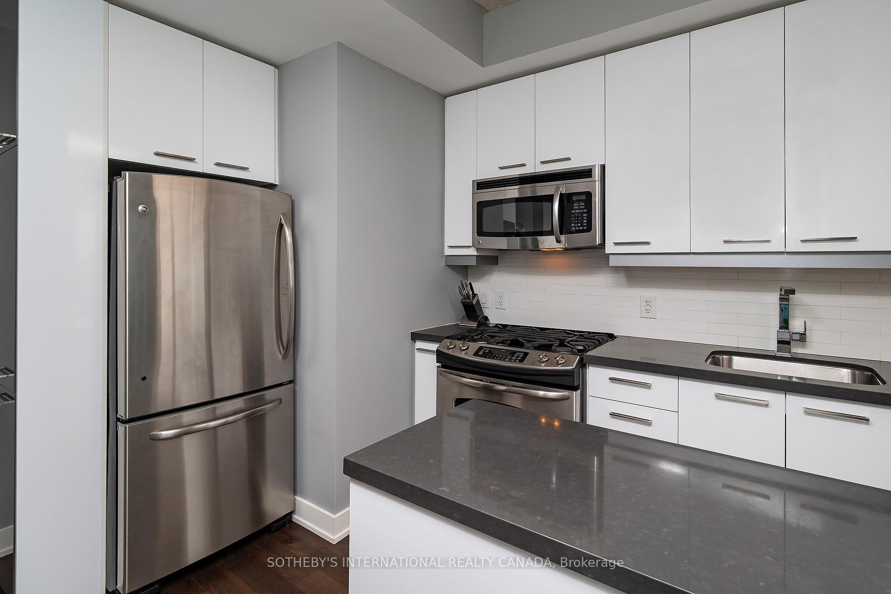 2 Gladstone Avenue 706, Toronto Unit: 706