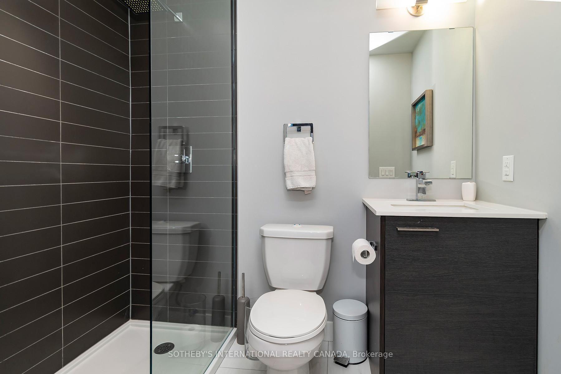 2 Gladstone Avenue 706, Toronto Unit: 706