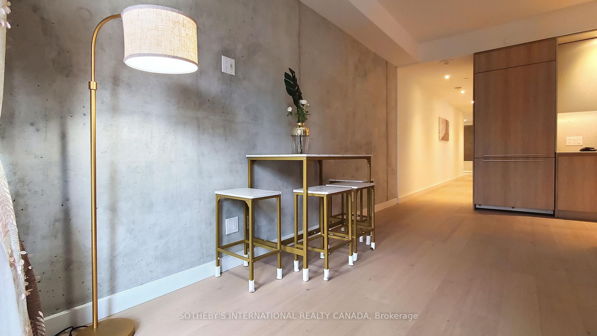 81 Wellesley Street E 305, Toronto Unit: 305