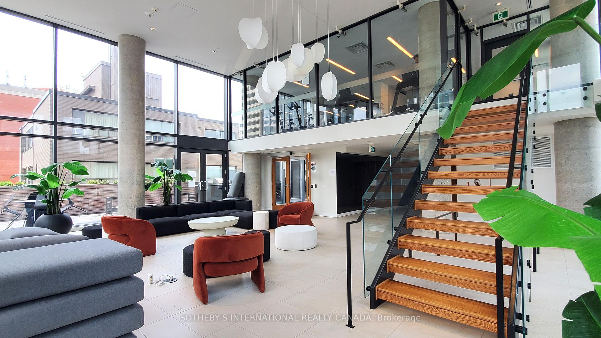 81 Wellesley Street E 305, Toronto Unit: 305