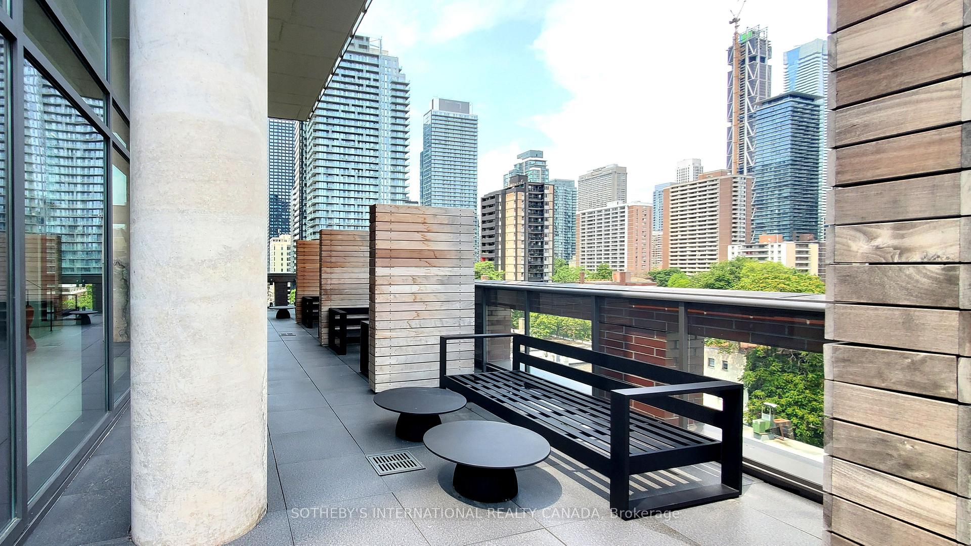81 Wellesley Street E 305, Toronto Unit: 305