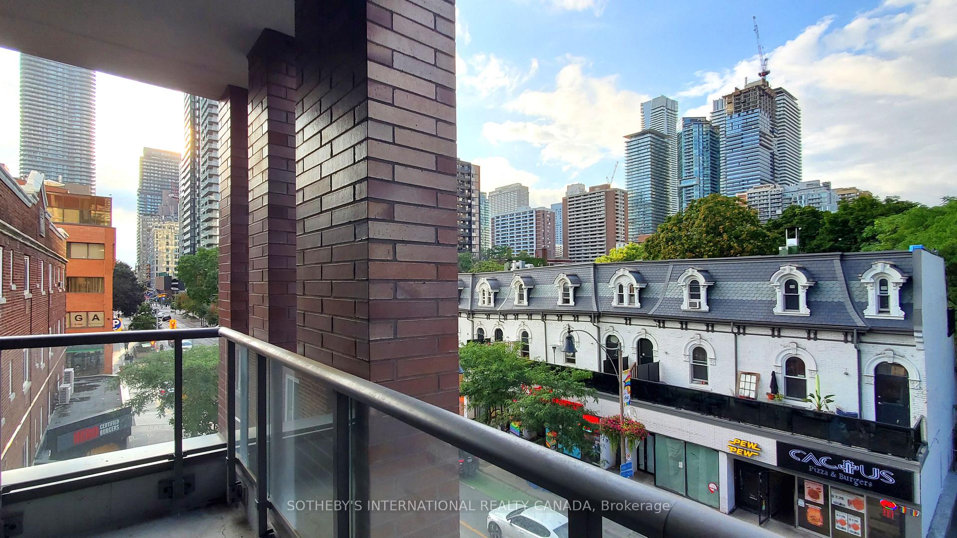 81 Wellesley Street E 305, Toronto Unit: 305