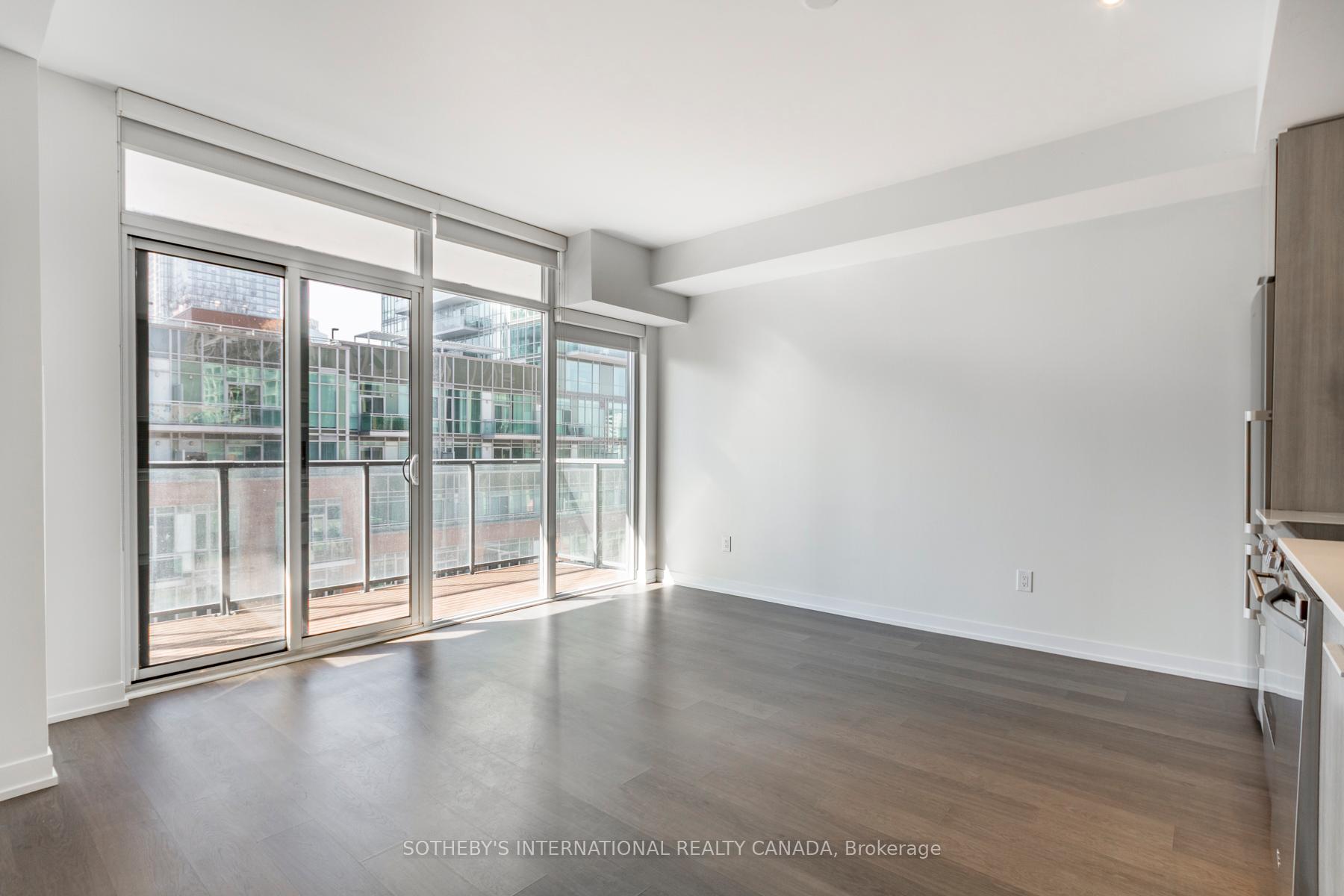 105 George Street 713, Toronto Unit: 713