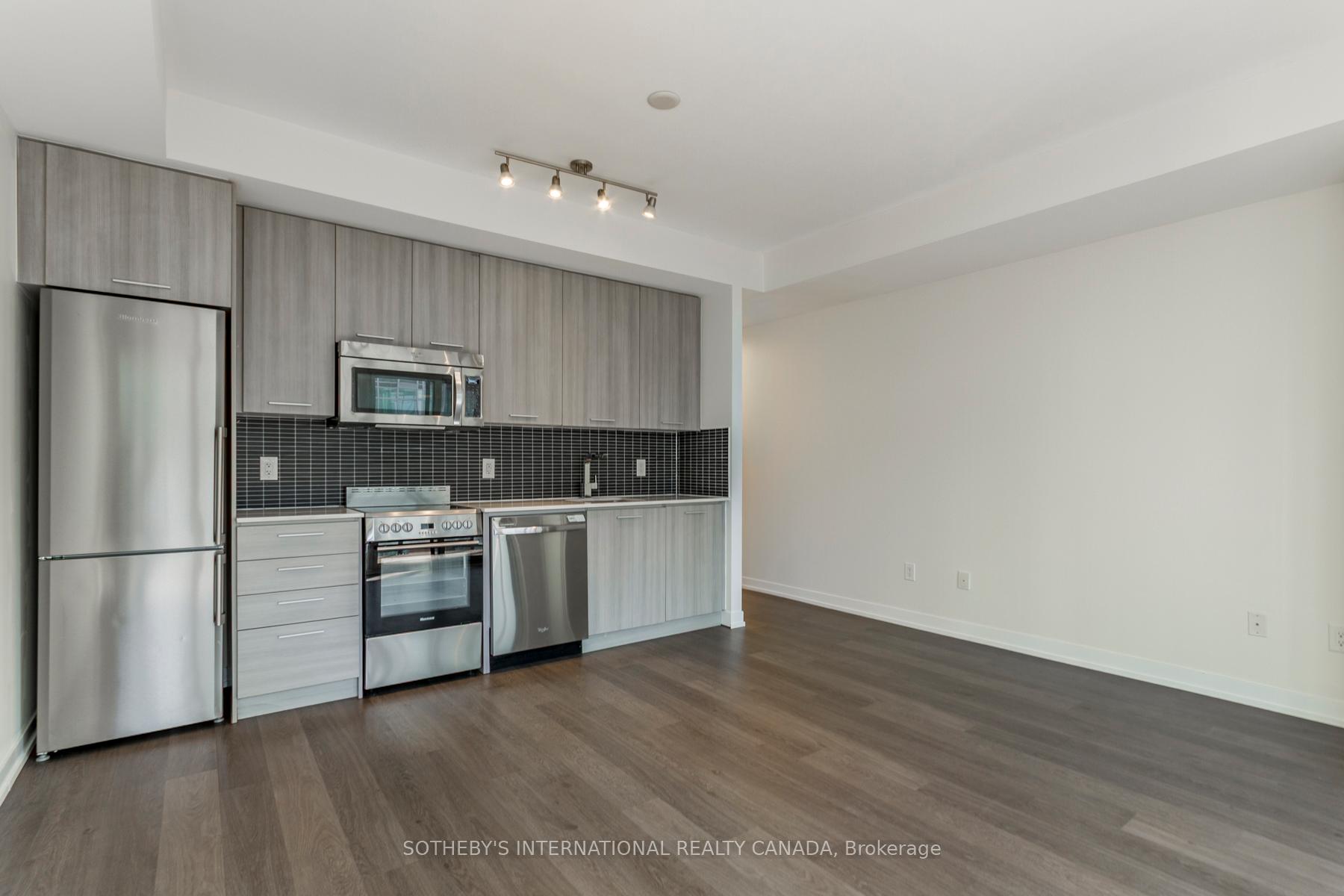 105 George Street 713, Toronto Unit: 713