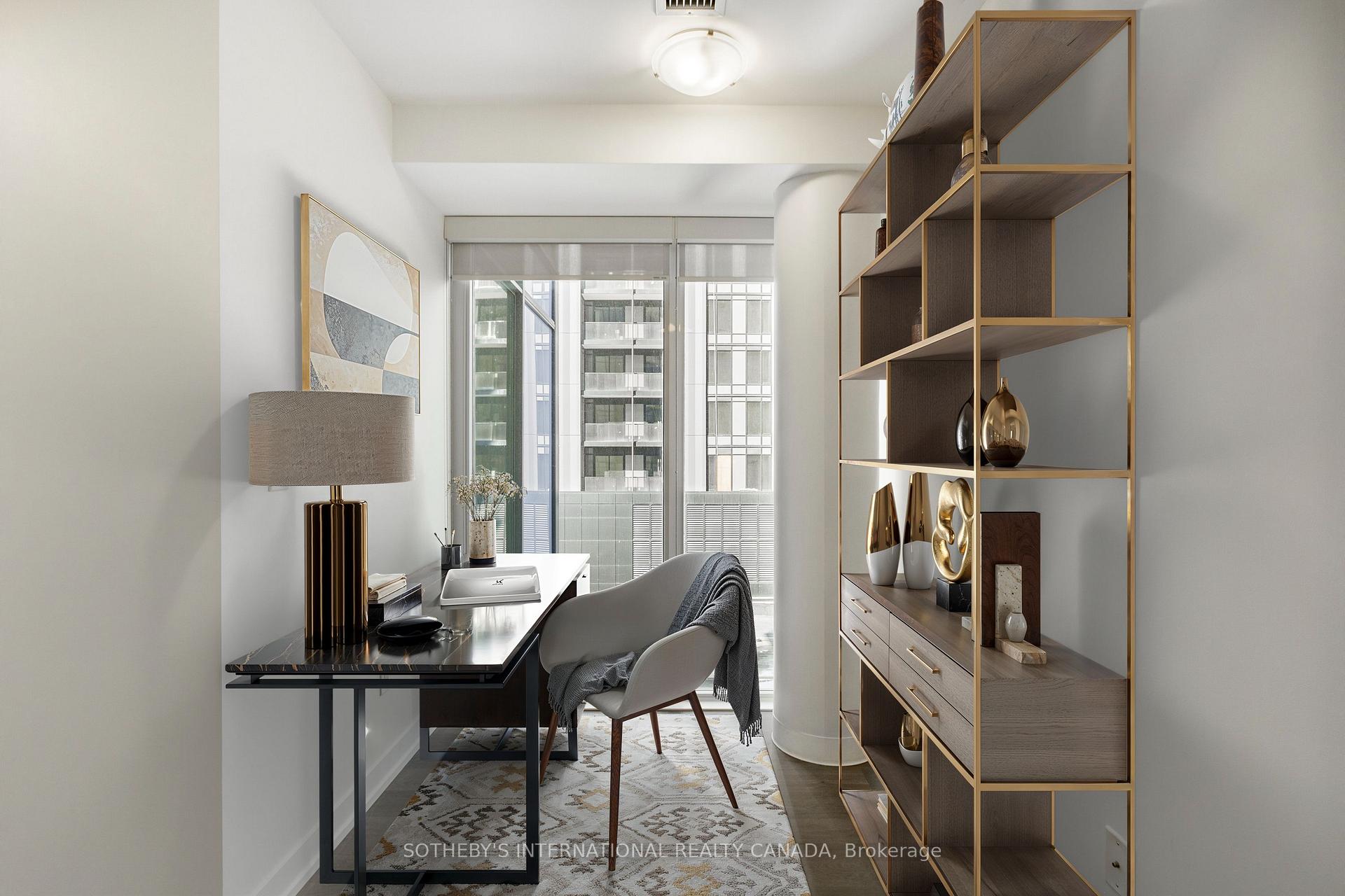 105 George Street 713, Toronto Unit: 713