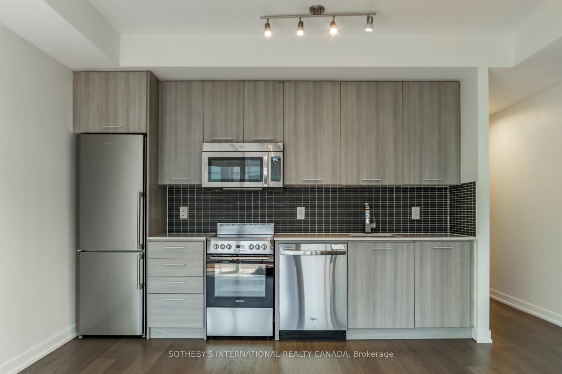 105 George Street 713, Toronto Unit: 713