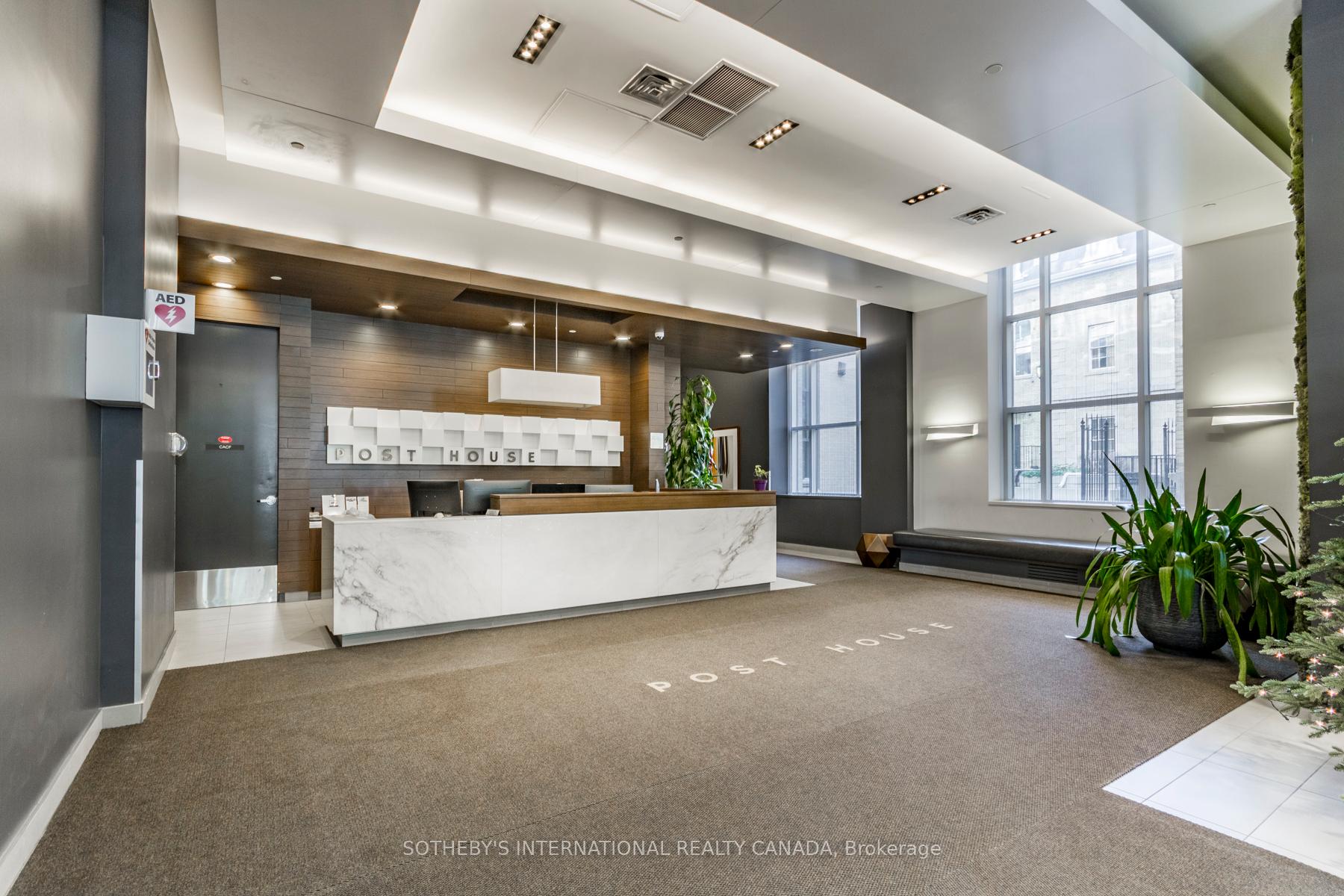 105 George Street 713, Toronto Unit: 713