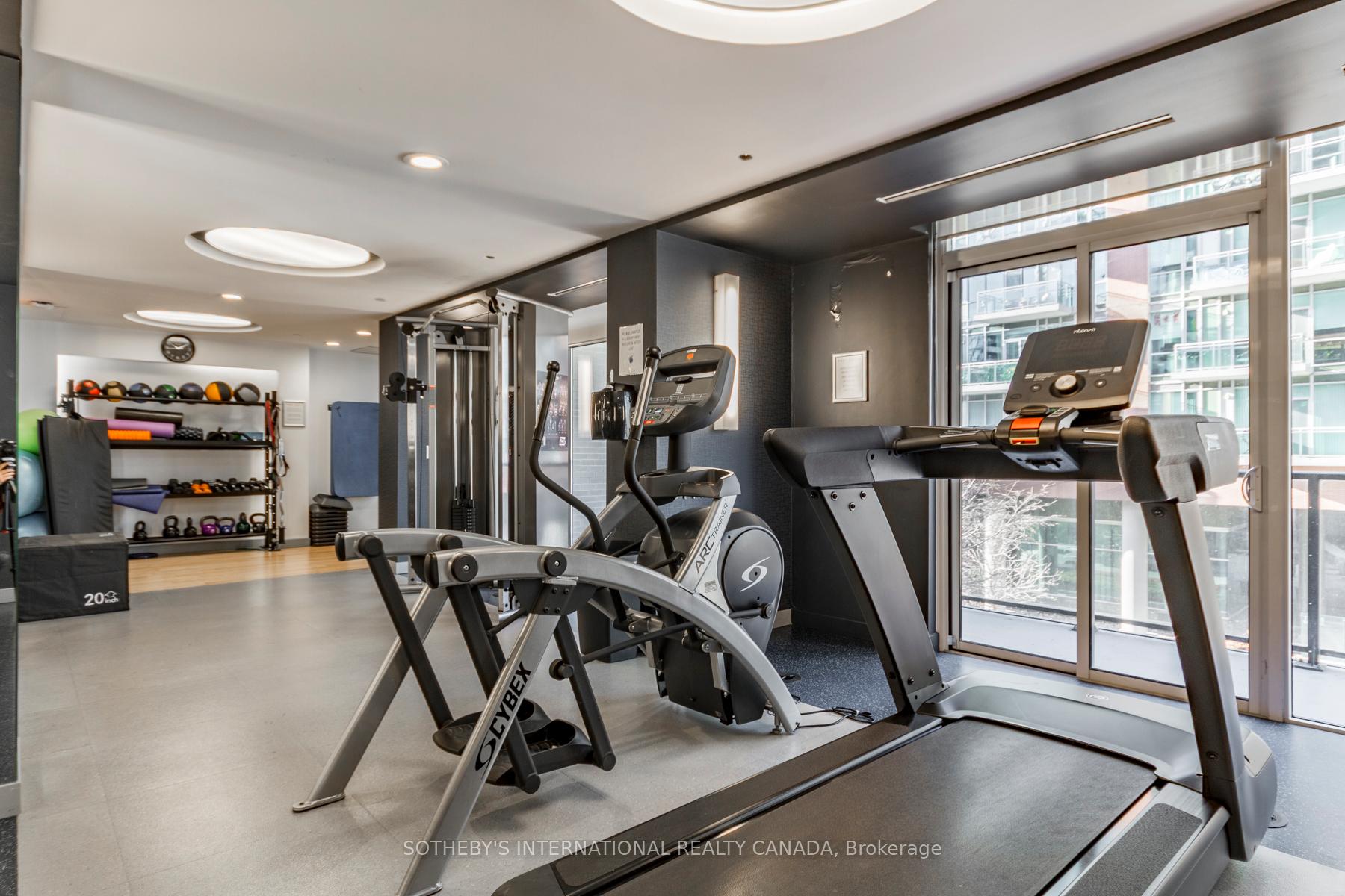 105 George Street 713, Toronto Unit: 713