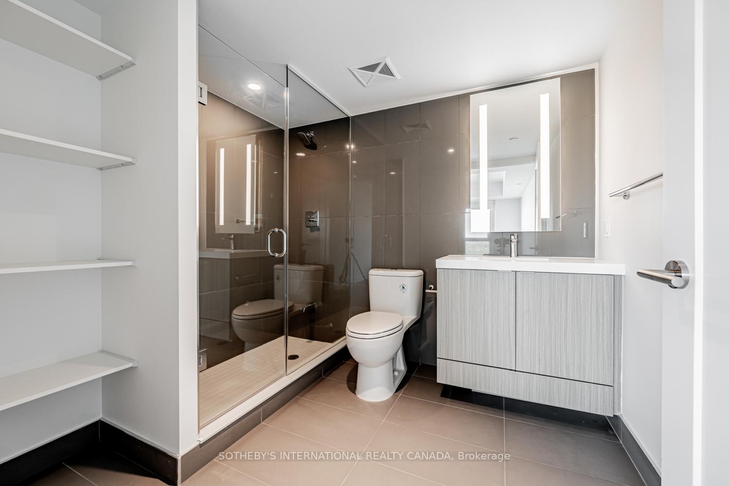 585 Bloor Street E 2124, Toronto Unit: 2124