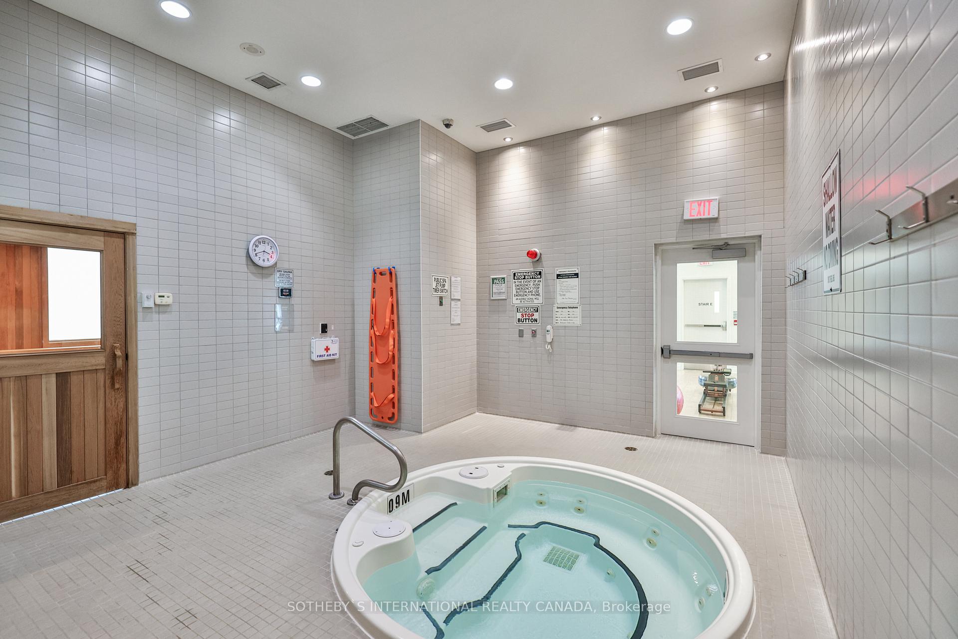 90 Stadium Road 433, Toronto Unit: 433