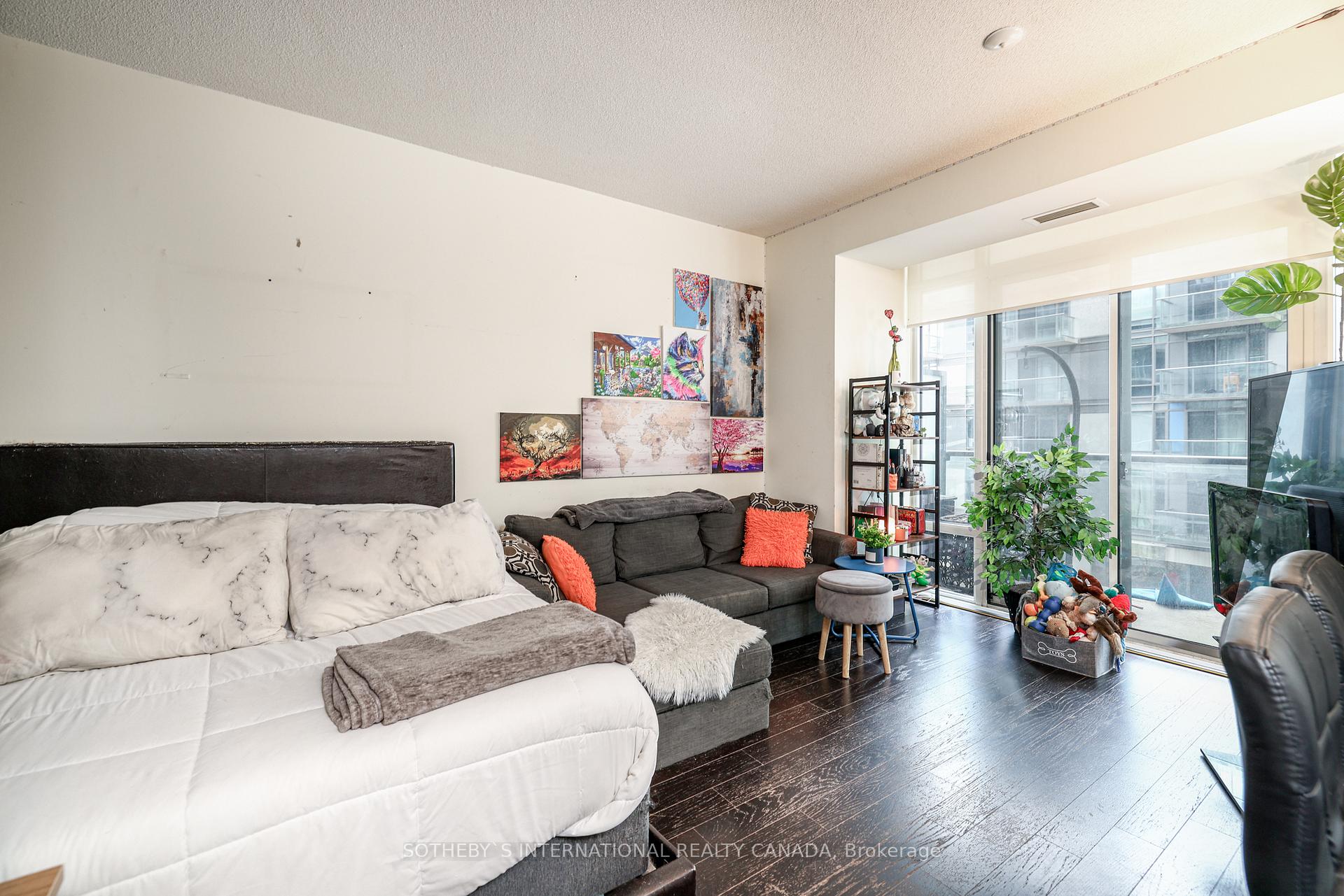 90 Stadium Road 433, Toronto Unit: 433
