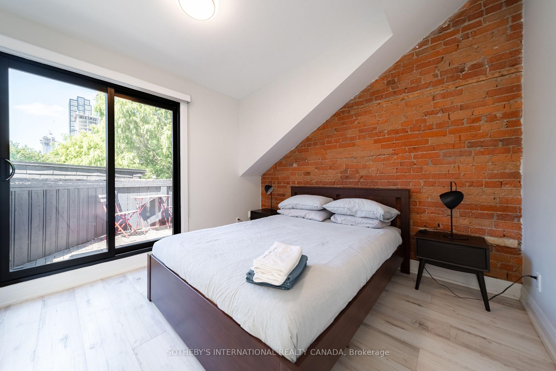 366 Ontario Street, Toronto