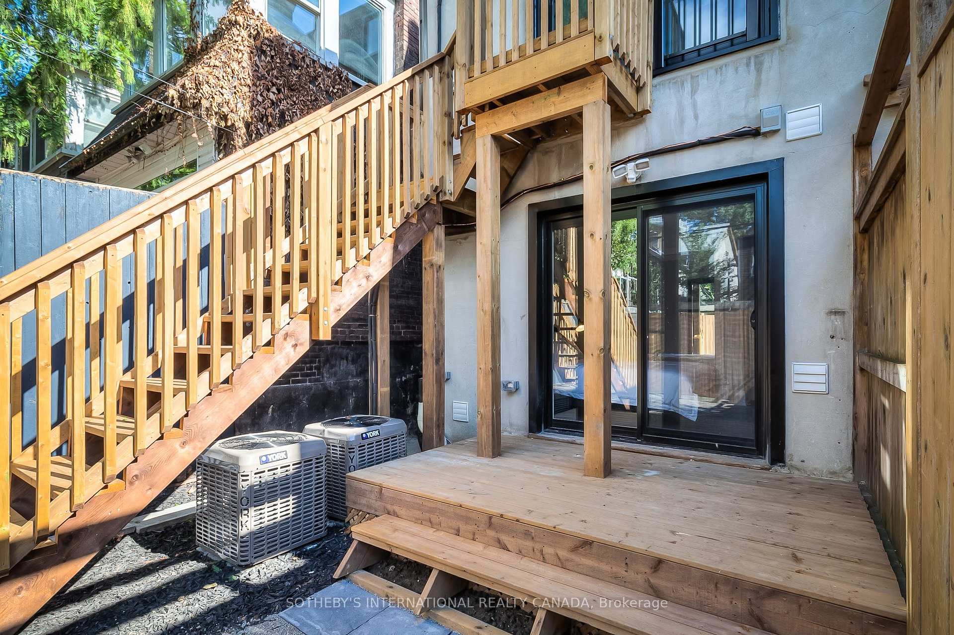 366 Ontario Street, Toronto