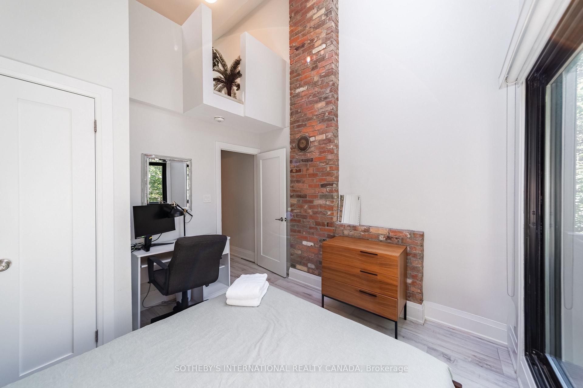 366 Ontario Street, Toronto