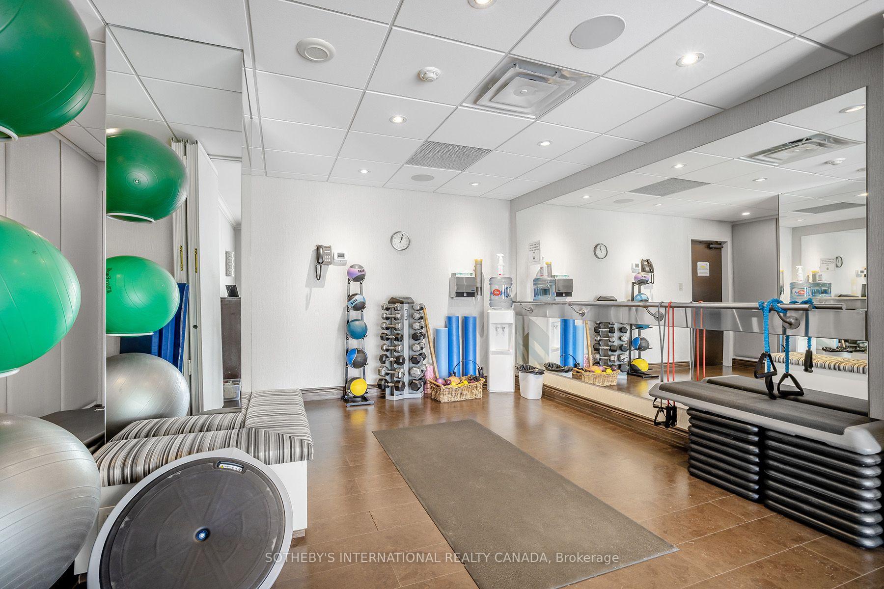 63 St Clair Avenue W 1801, Toronto Unit: 1801