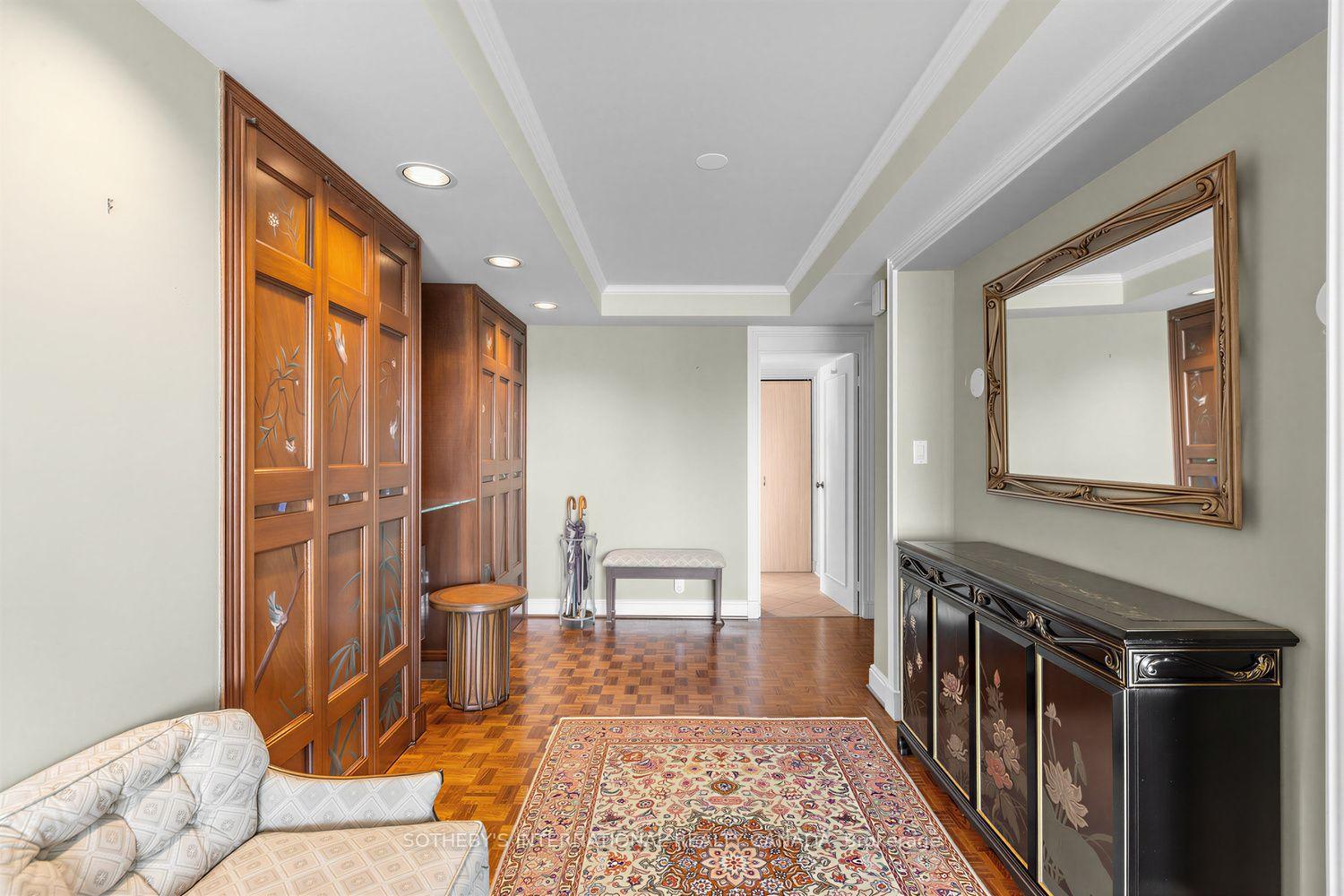 63 St Clair Avenue W 1801, Toronto Unit: 1801