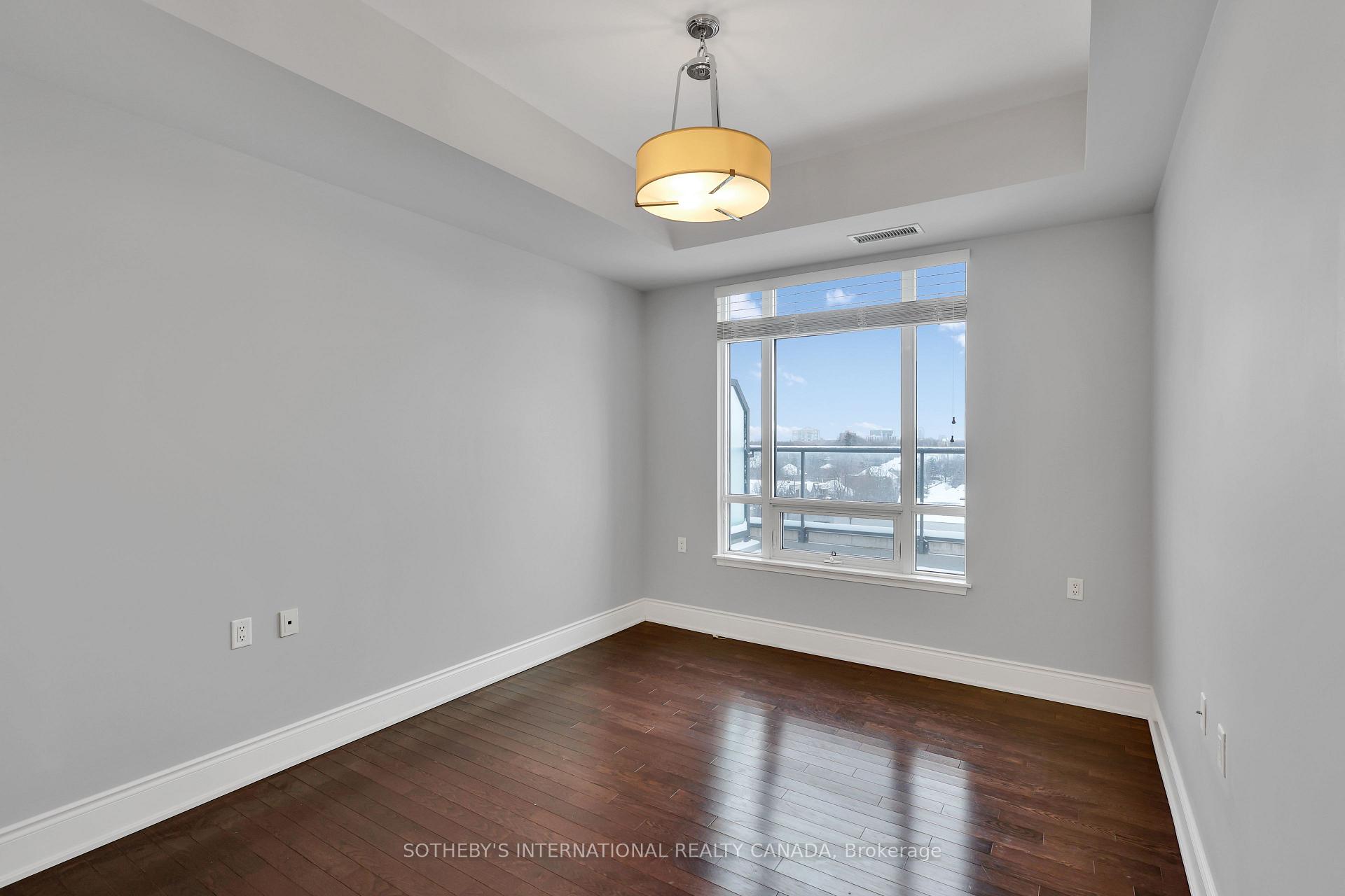 1717 Avenue Road 604, Toronto Unit: 604