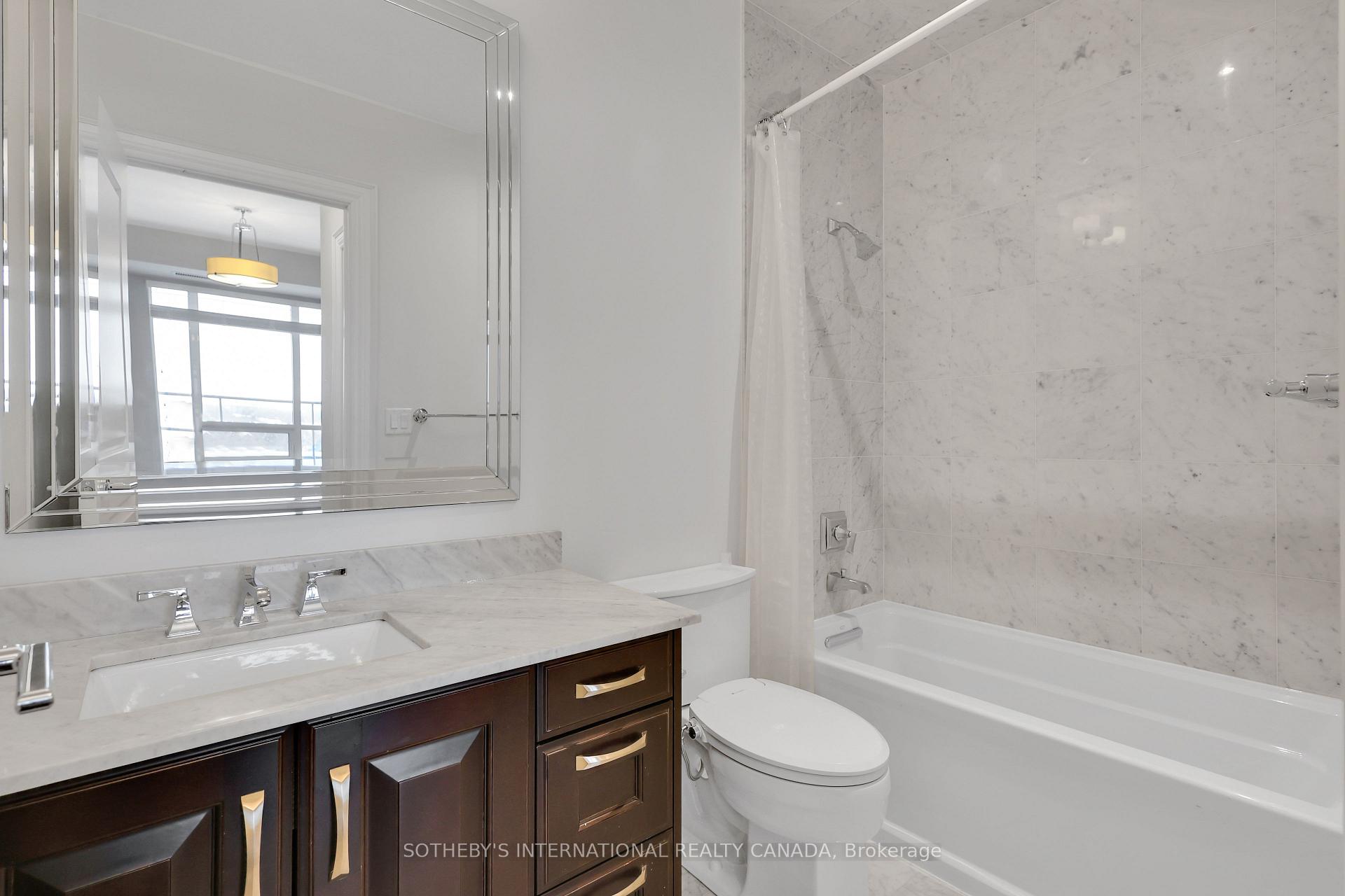 1717 Avenue Road 604, Toronto Unit: 604