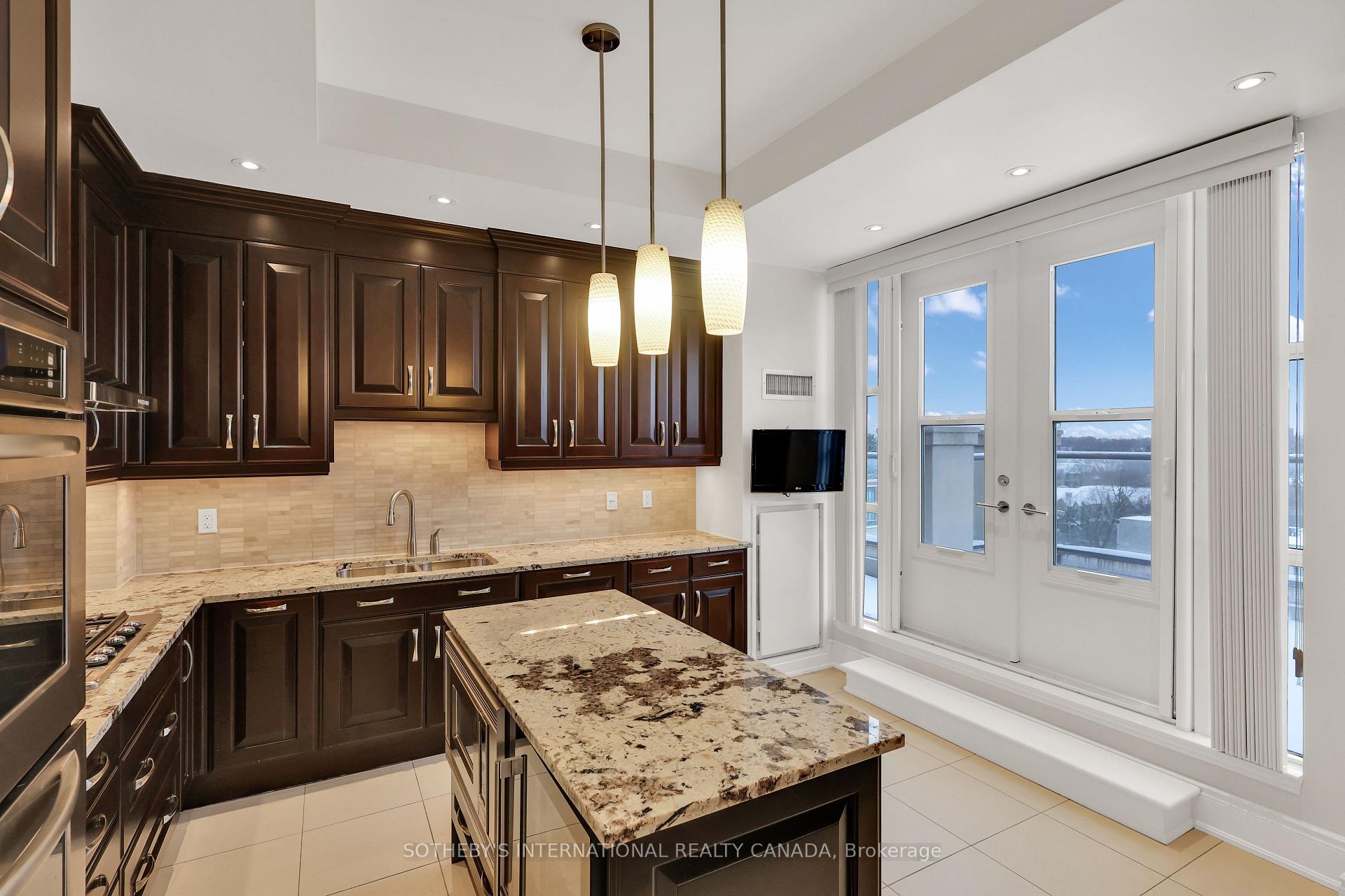 1717 Avenue Road 604, Toronto Unit: 604