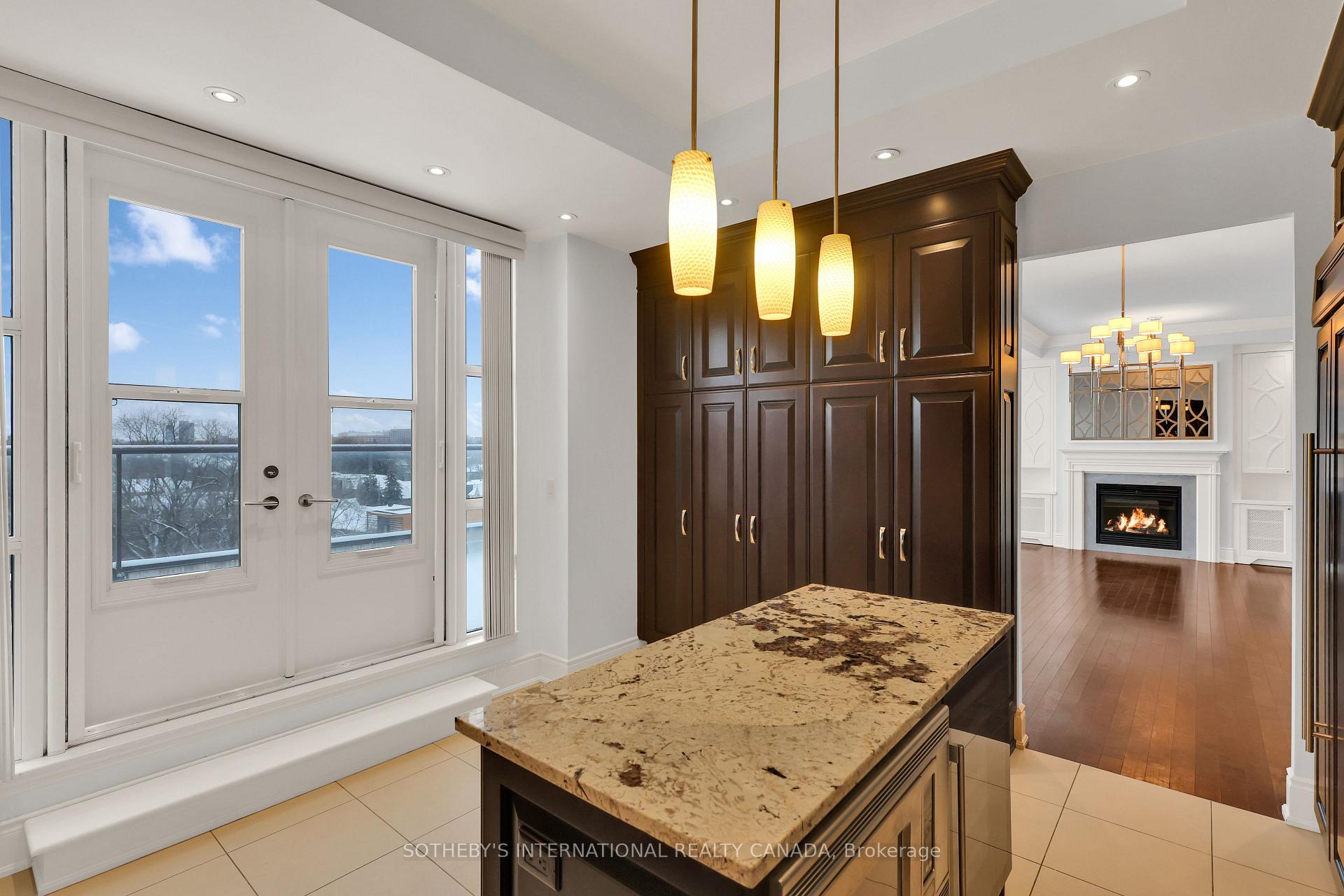 1717 Avenue Road 604, Toronto Unit: 604