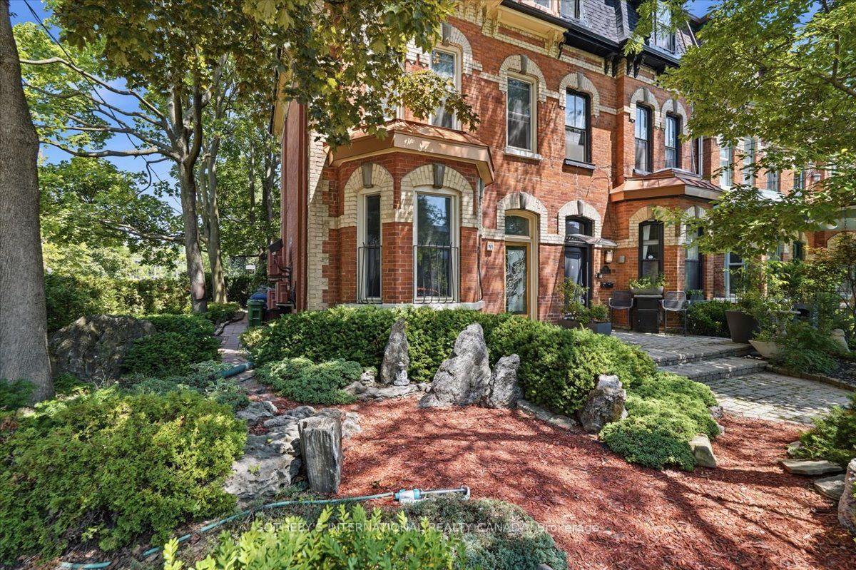 33 Rose Avenue, Toronto