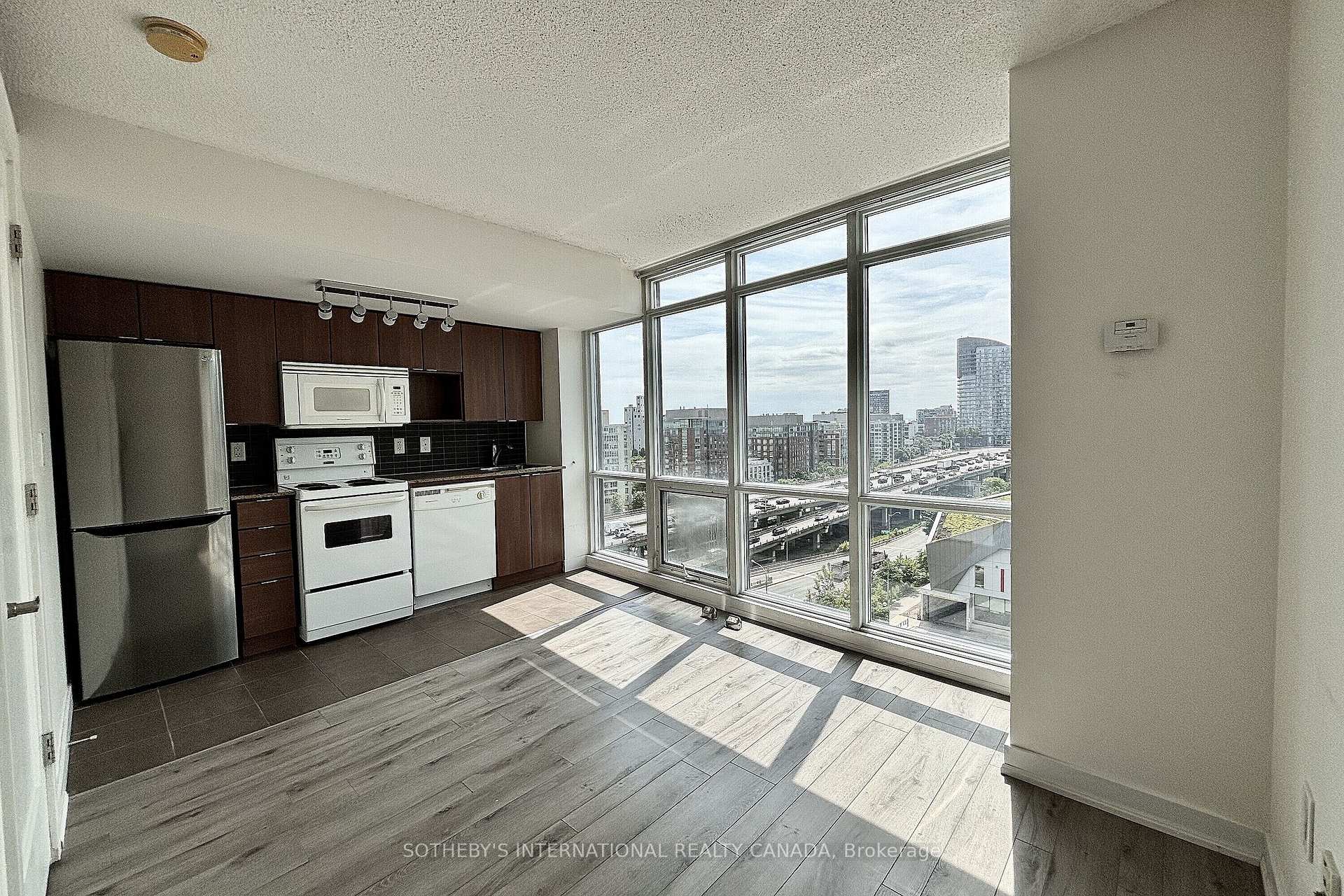 11 Brunel Court 1216, Toronto Unit: 1216