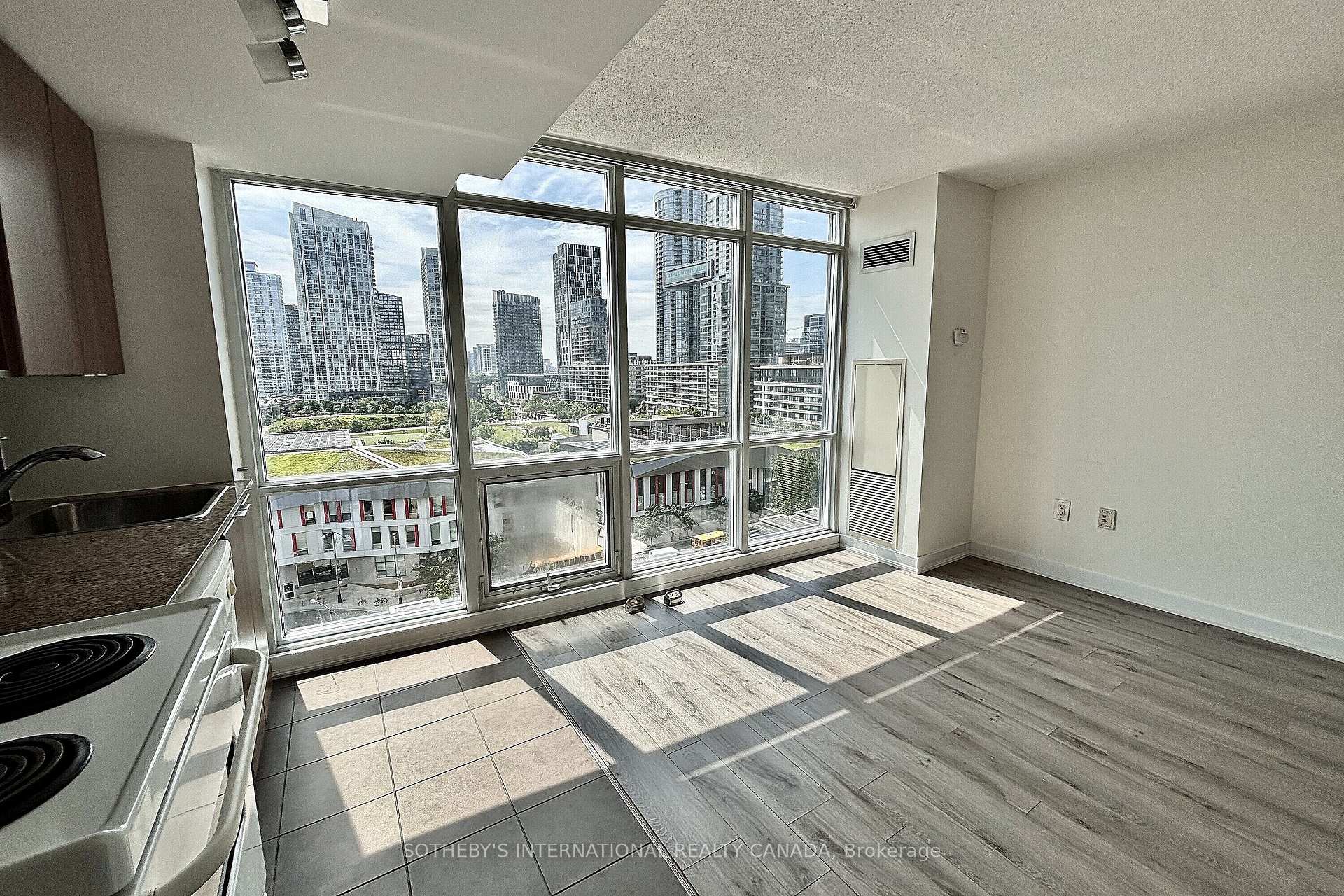 11 Brunel Court 1216, Toronto Unit: 1216