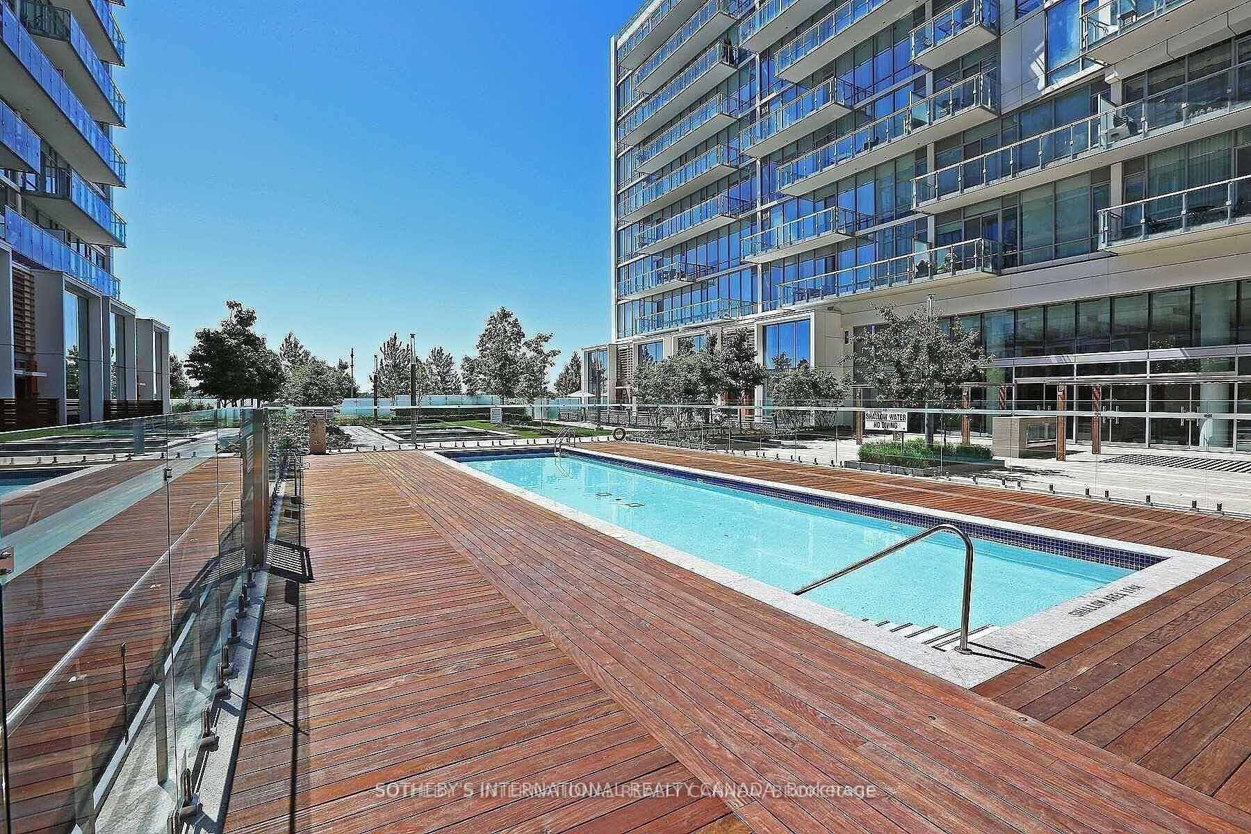 29 Queens Quay E TH-113, Toronto Unit: TH-113