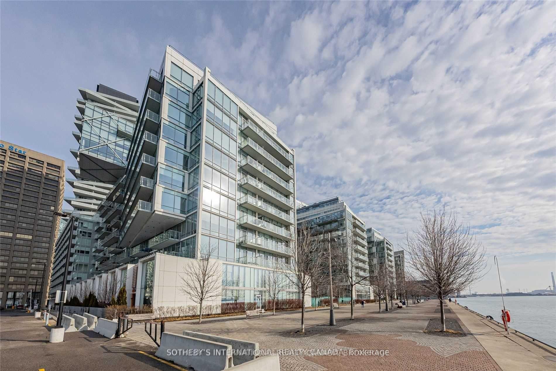 29 Queens Quay E TH-113, Toronto Unit: TH-113