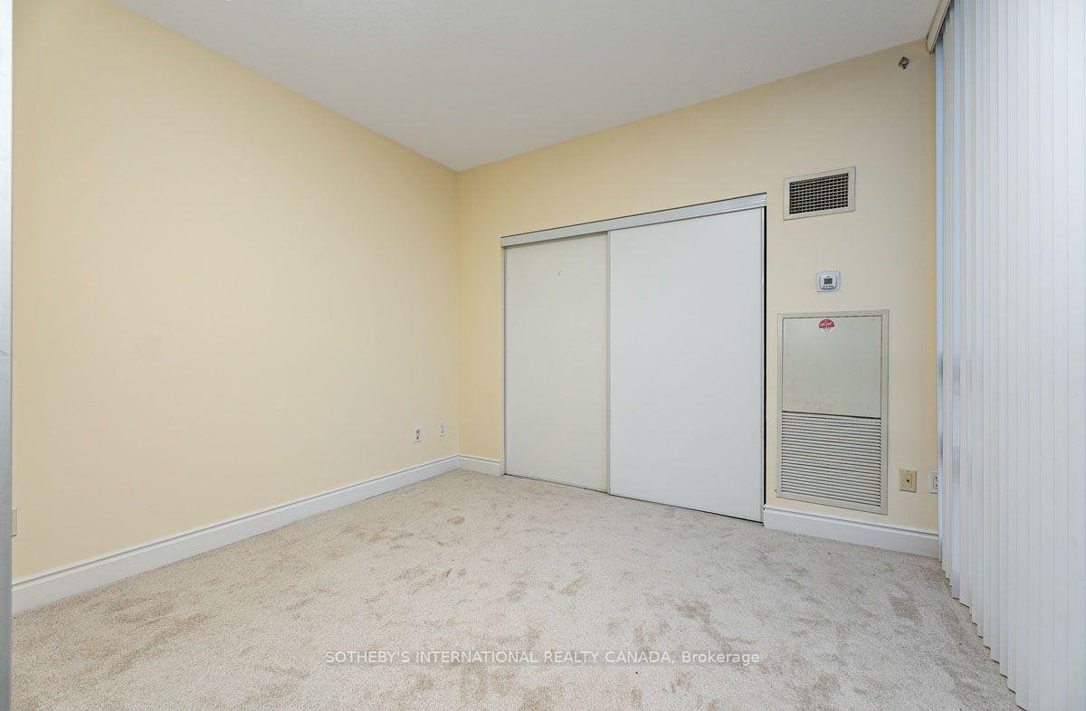 23 Sheppard Avenue E 2505, Toronto Unit: 2505