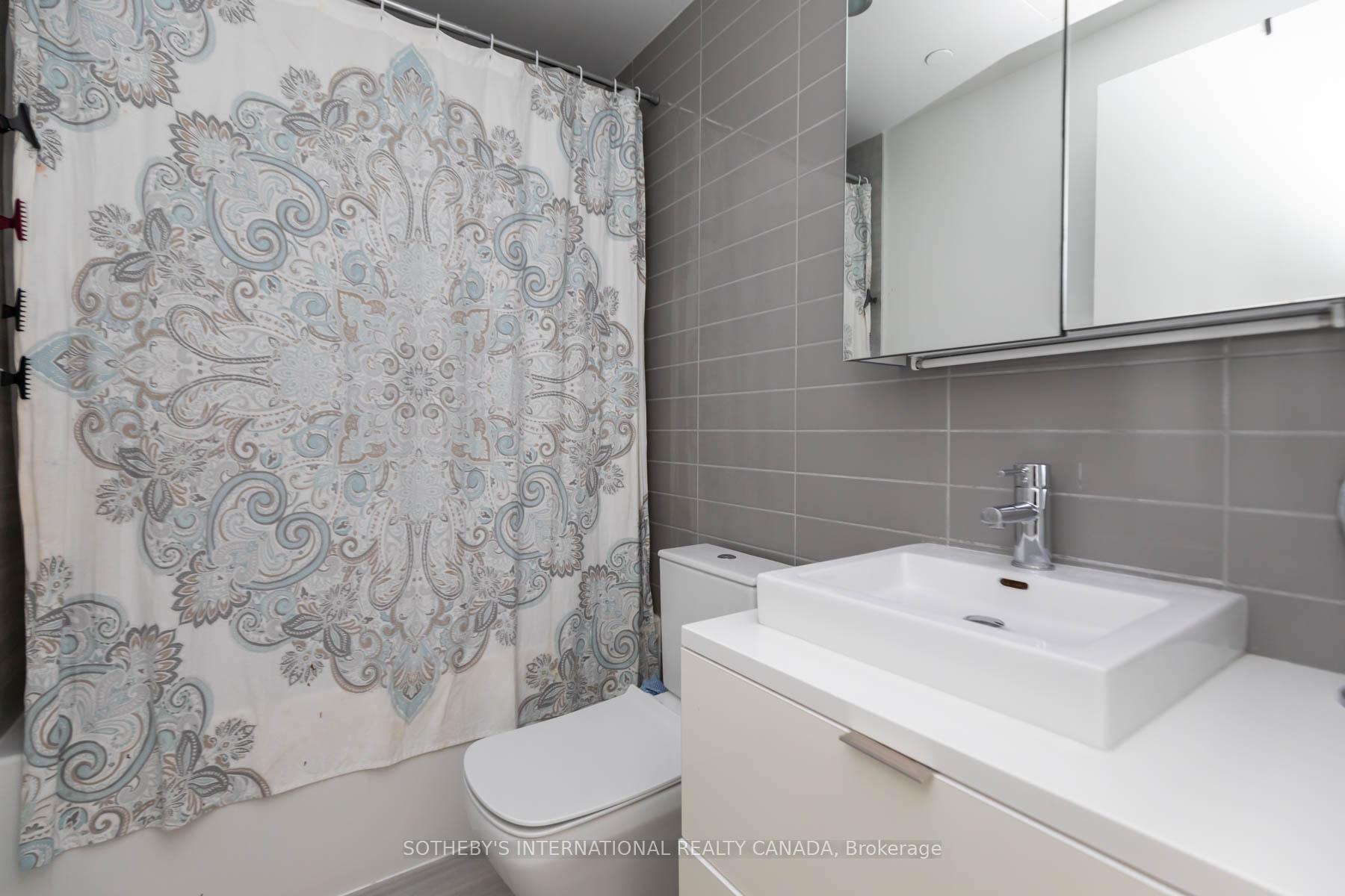 170 Bayview Avenue 2308, Toronto Unit: 2308