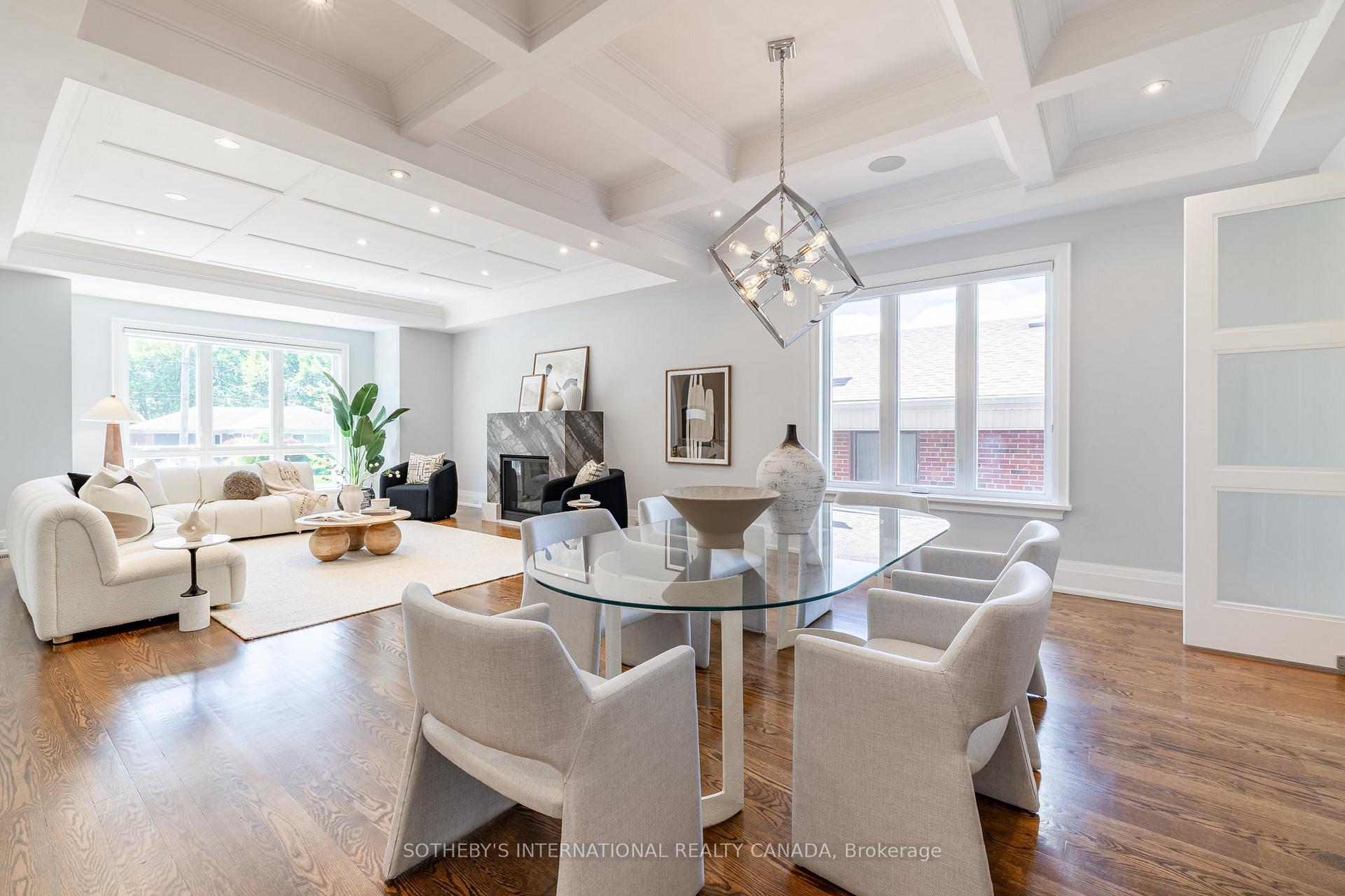 242 Betty Ann Drive, Toronto