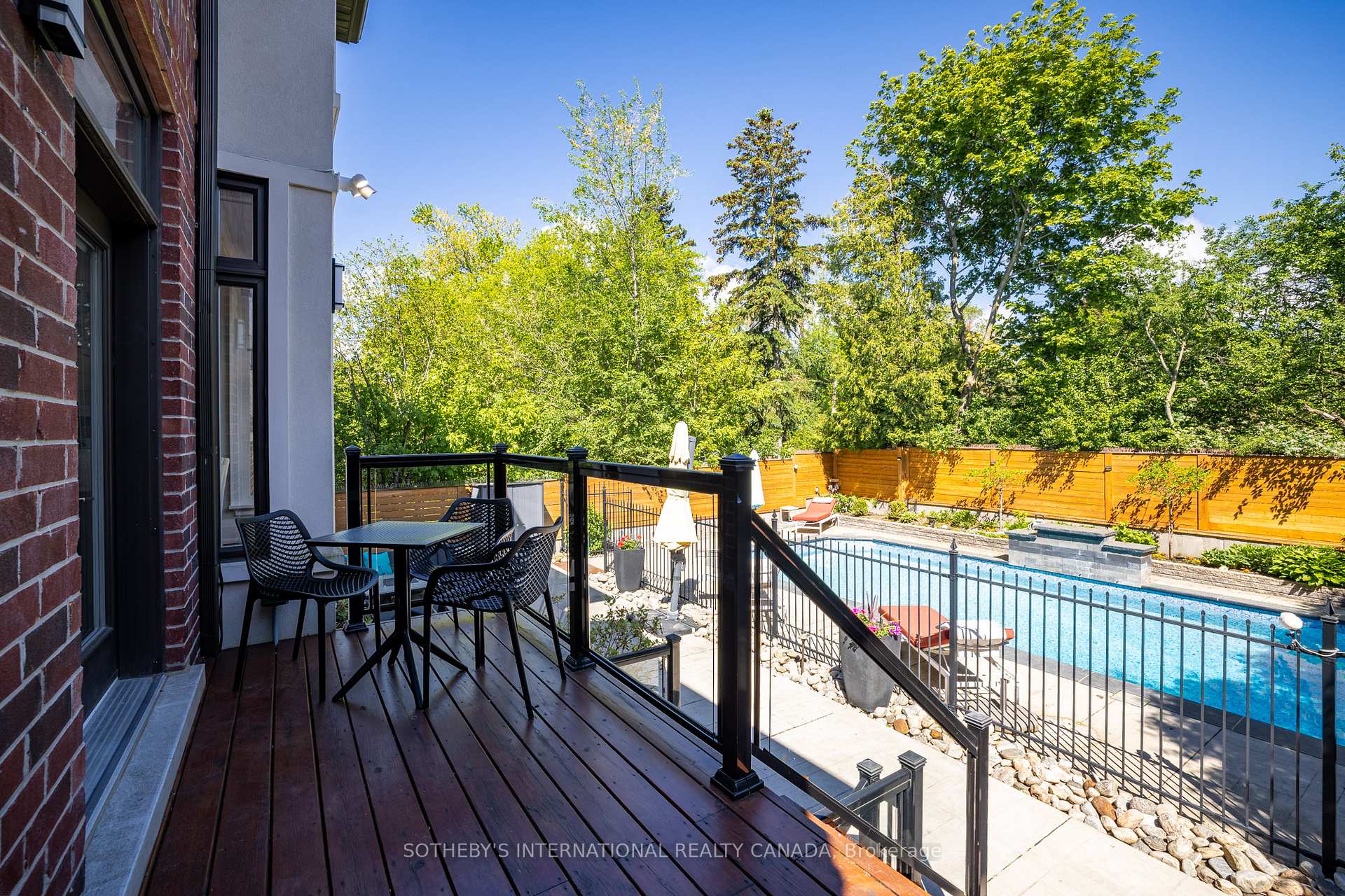 242 Betty Ann Drive, Toronto