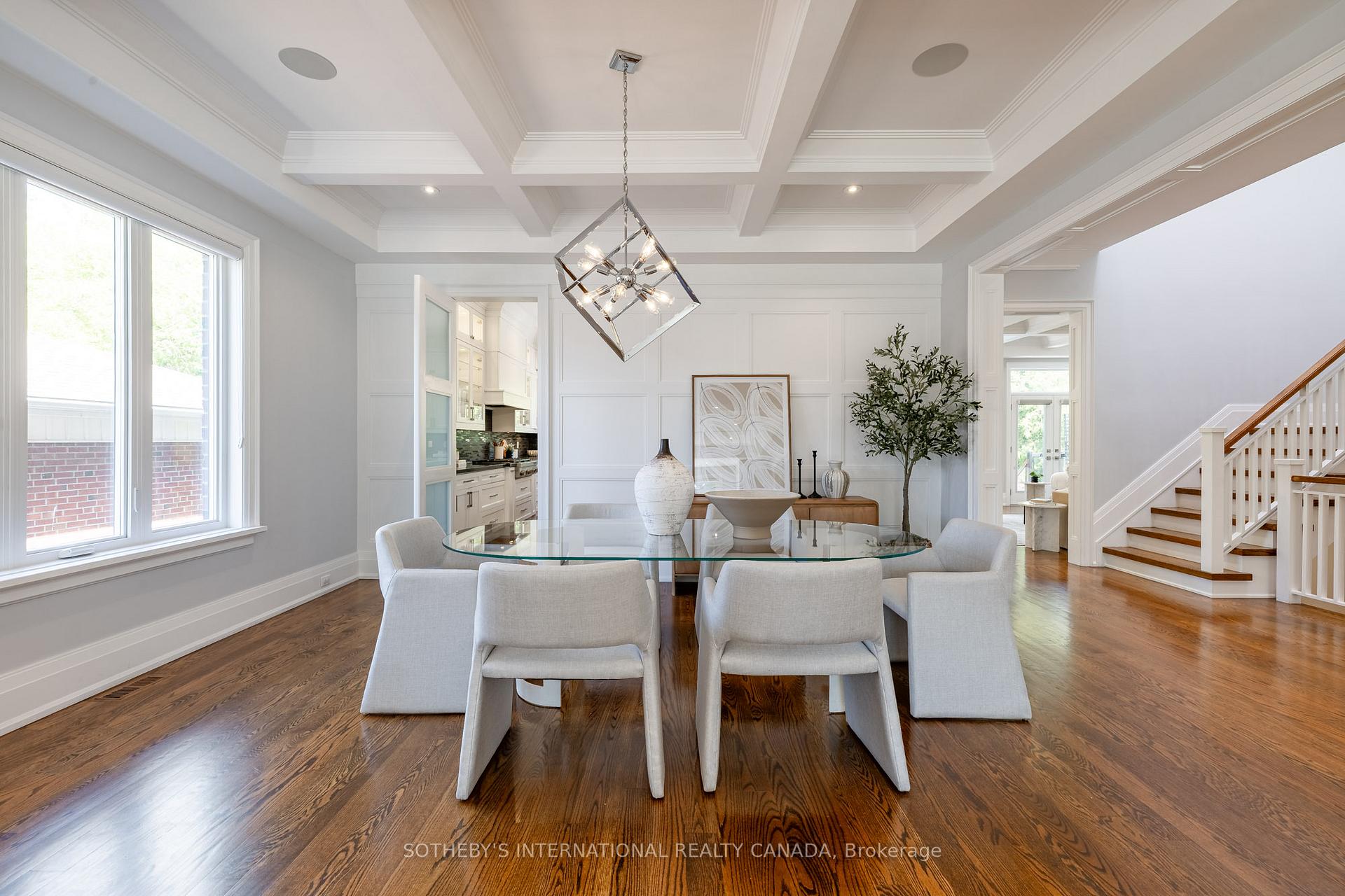 242 Betty Ann Drive, Toronto