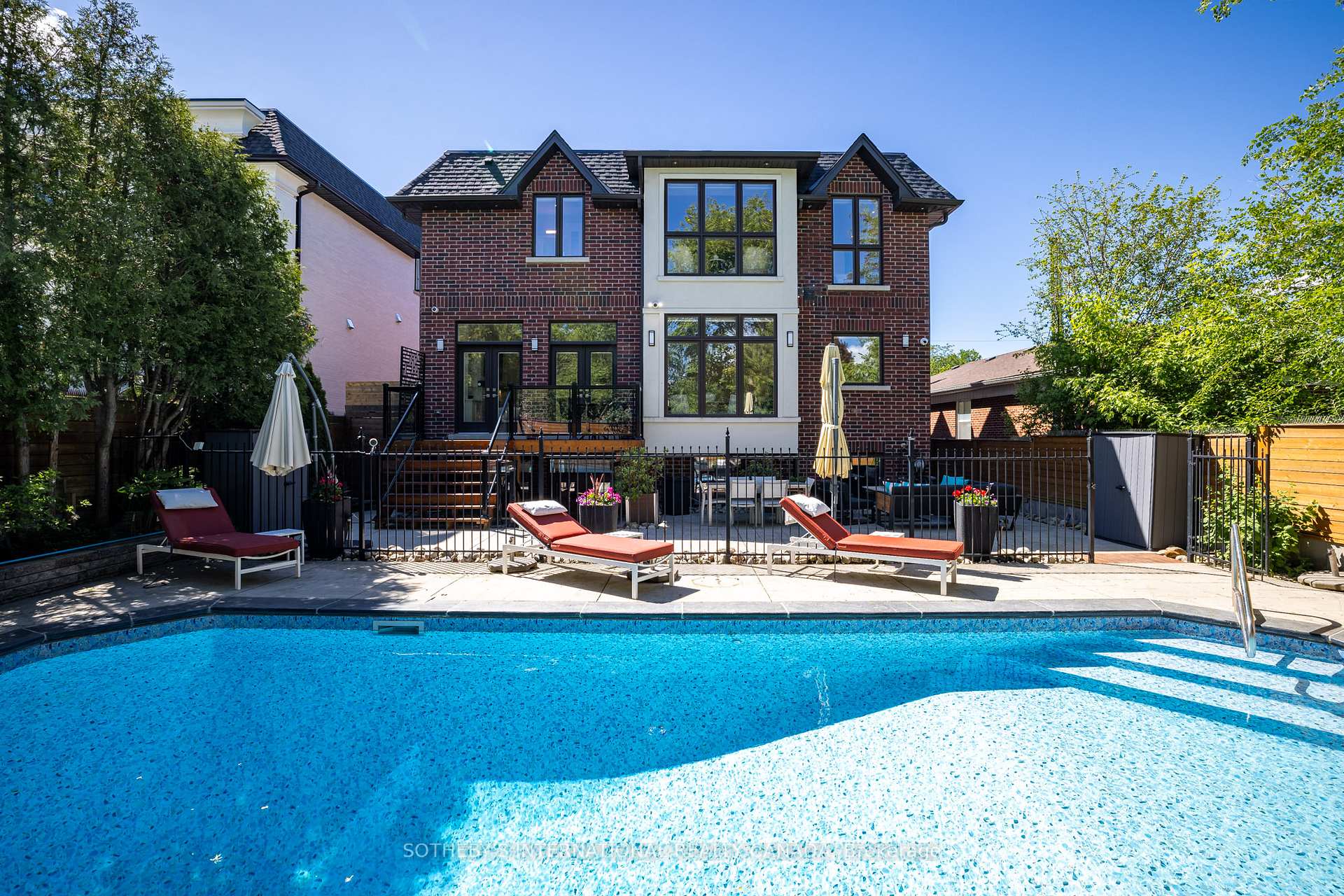 242 Betty Ann Drive, Toronto