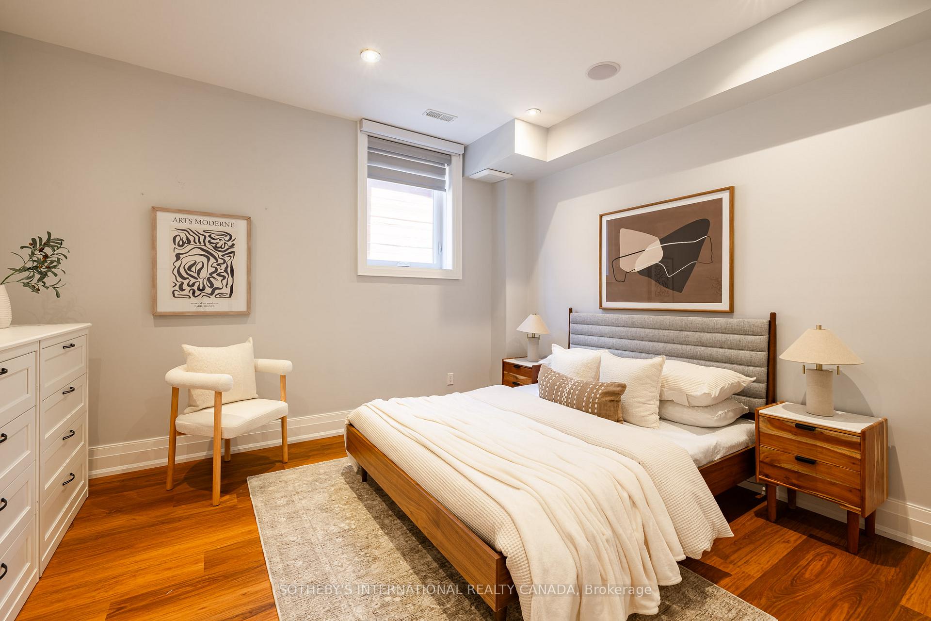 242 Betty Ann Drive, Toronto