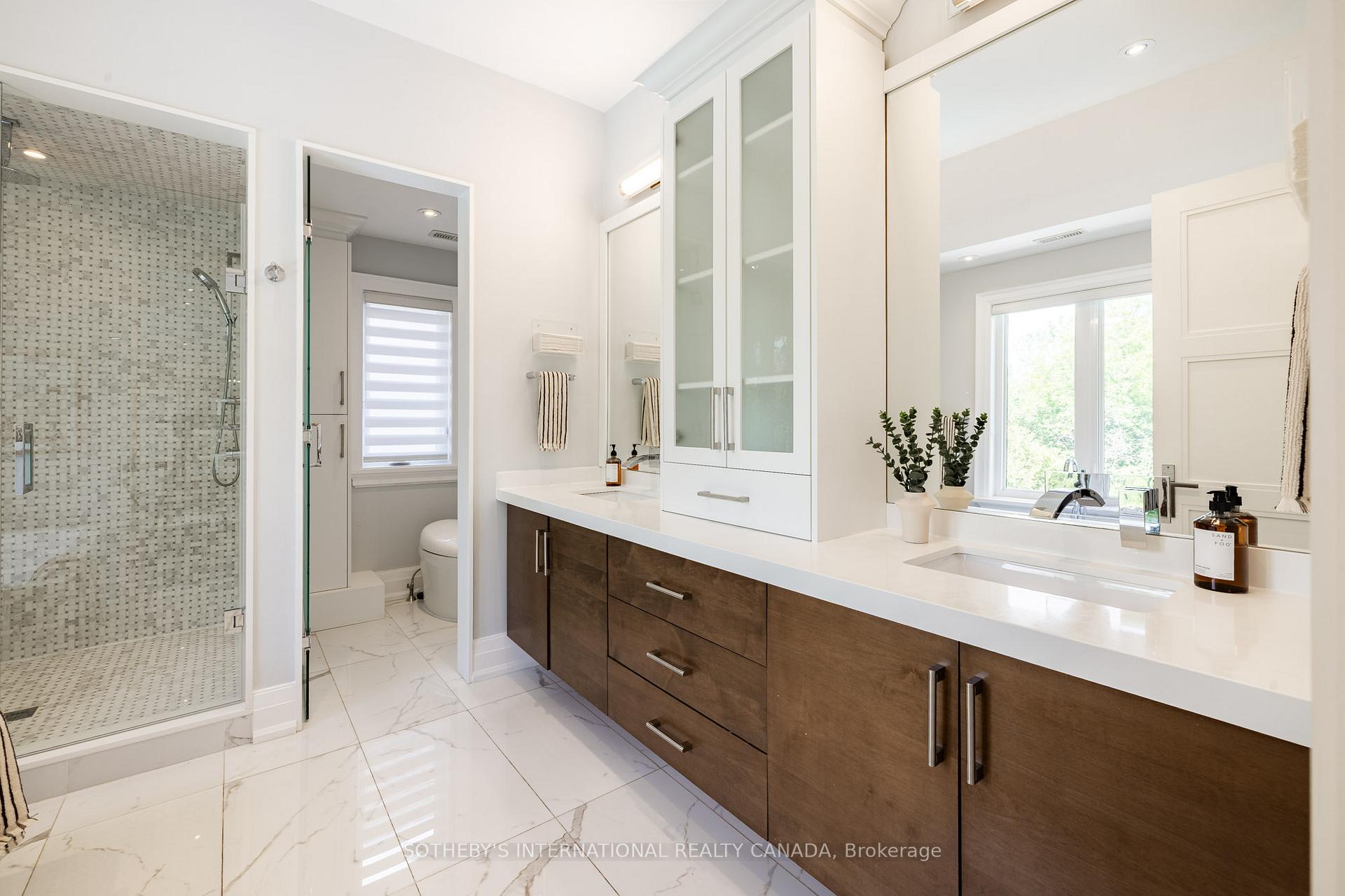 242 Betty Ann Drive, Toronto
