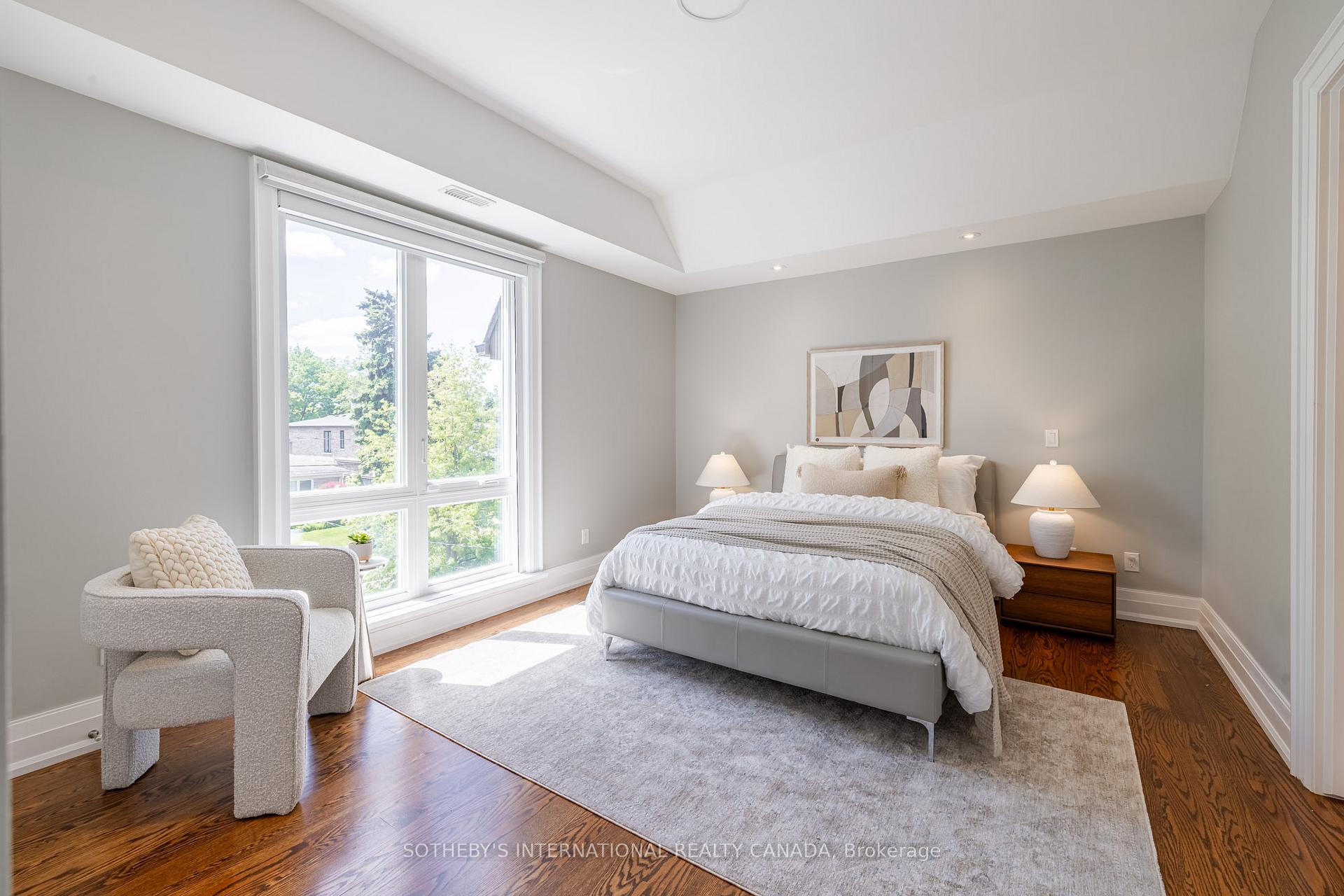 242 Betty Ann Drive, Toronto