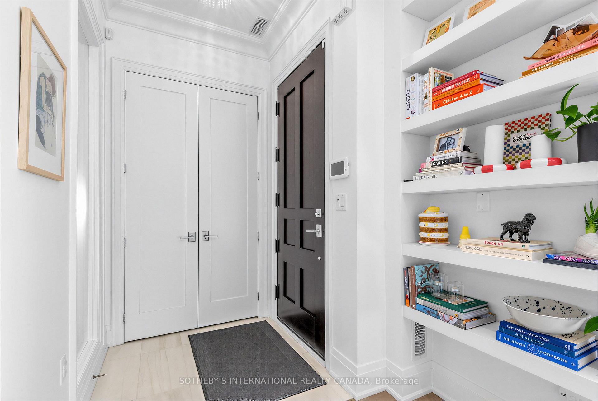 288 St Clair Avenue W TH1, Toronto Unit: TH1