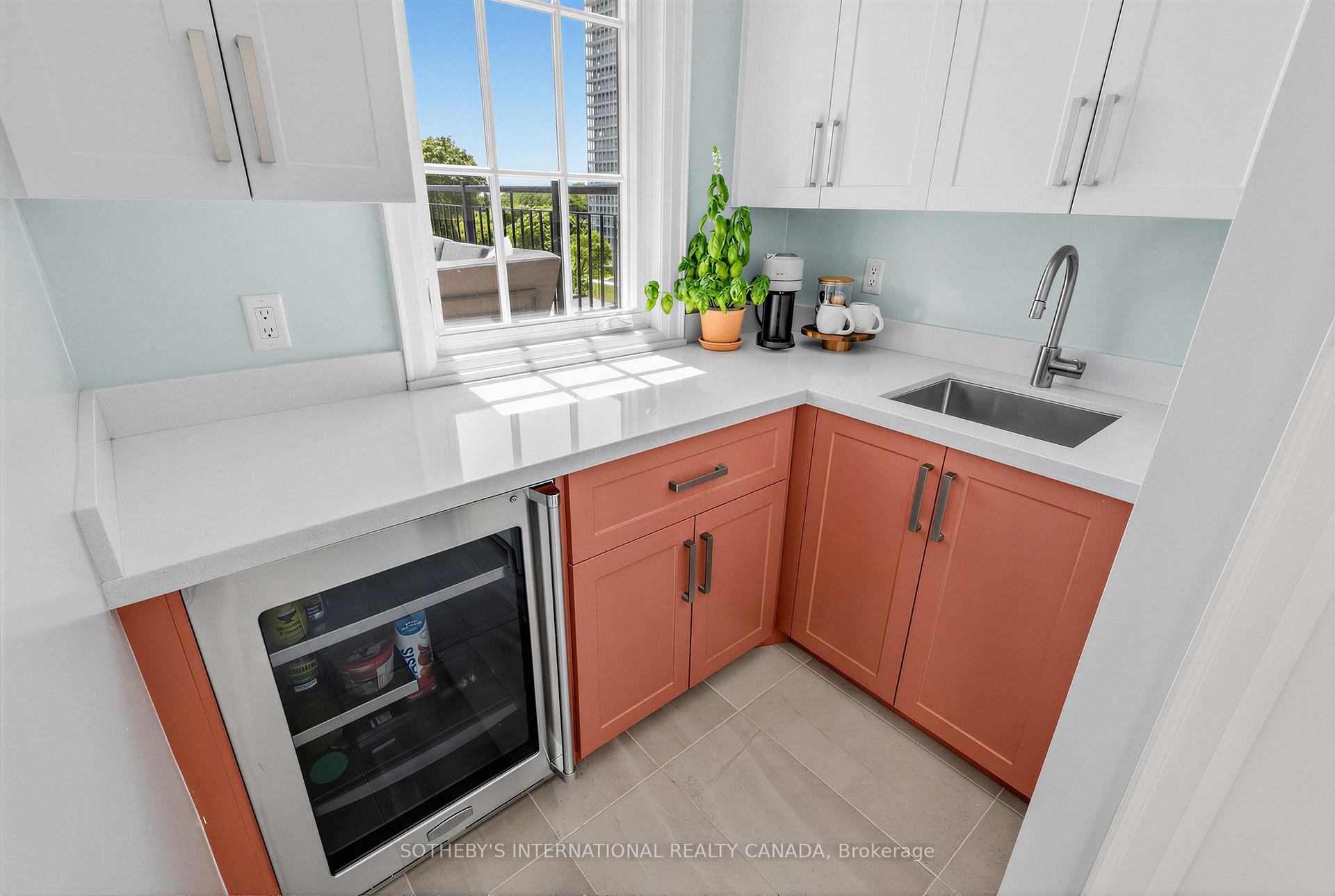 288 St Clair Avenue W TH1, Toronto Unit: TH1