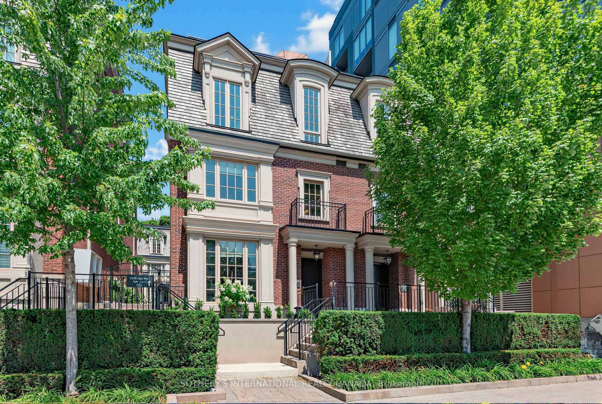 288 St Clair Avenue W TH1, Toronto Unit: TH1