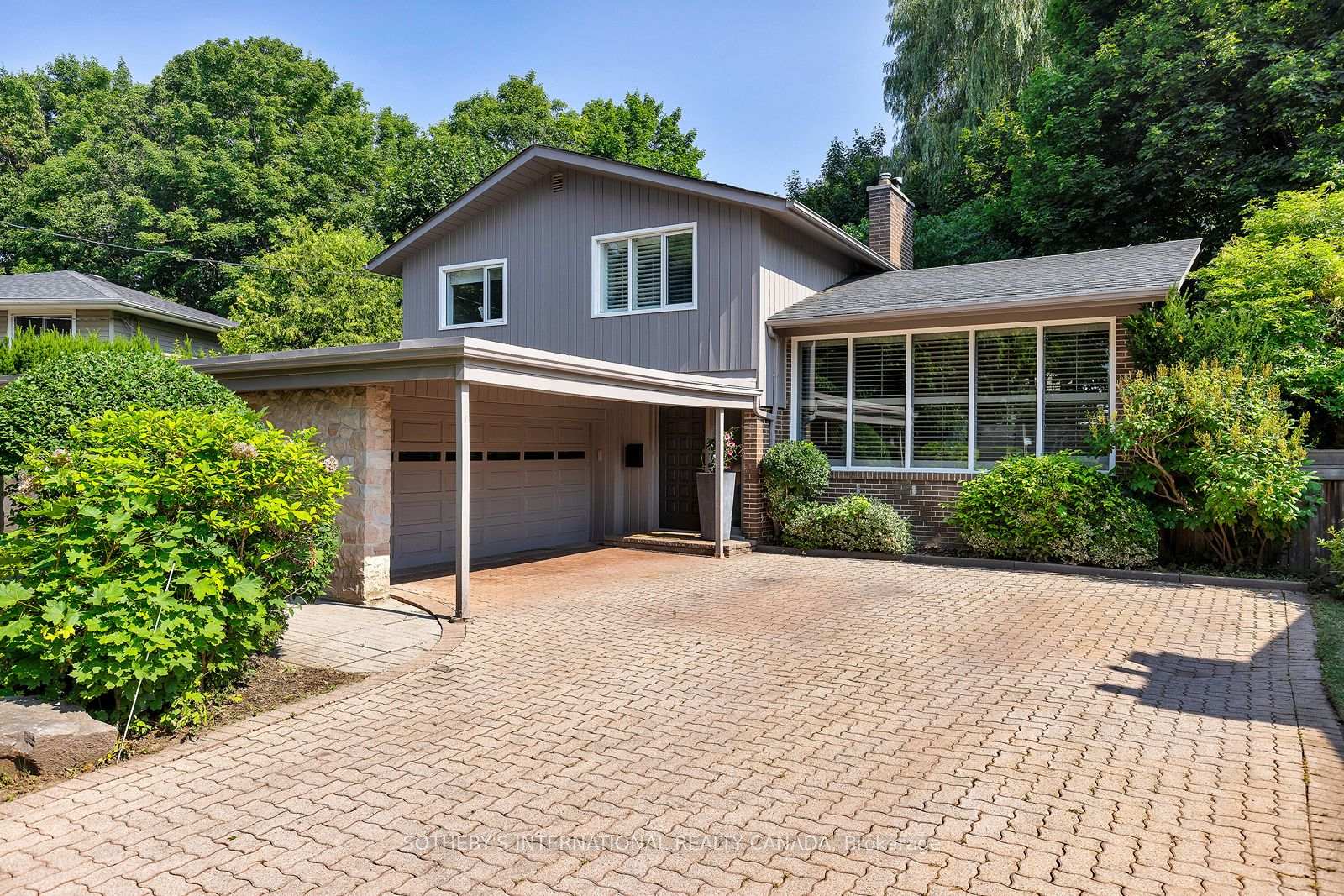 60 Doonaree Drive, Toronto