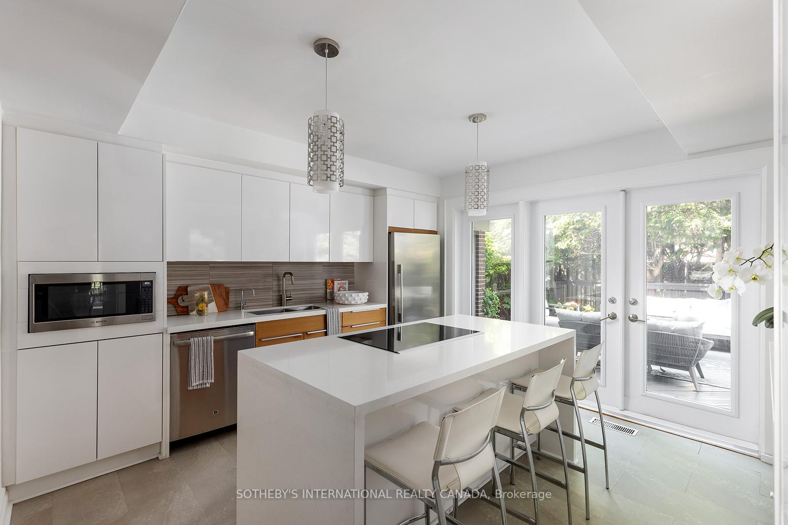 60 Doonaree Drive, Toronto