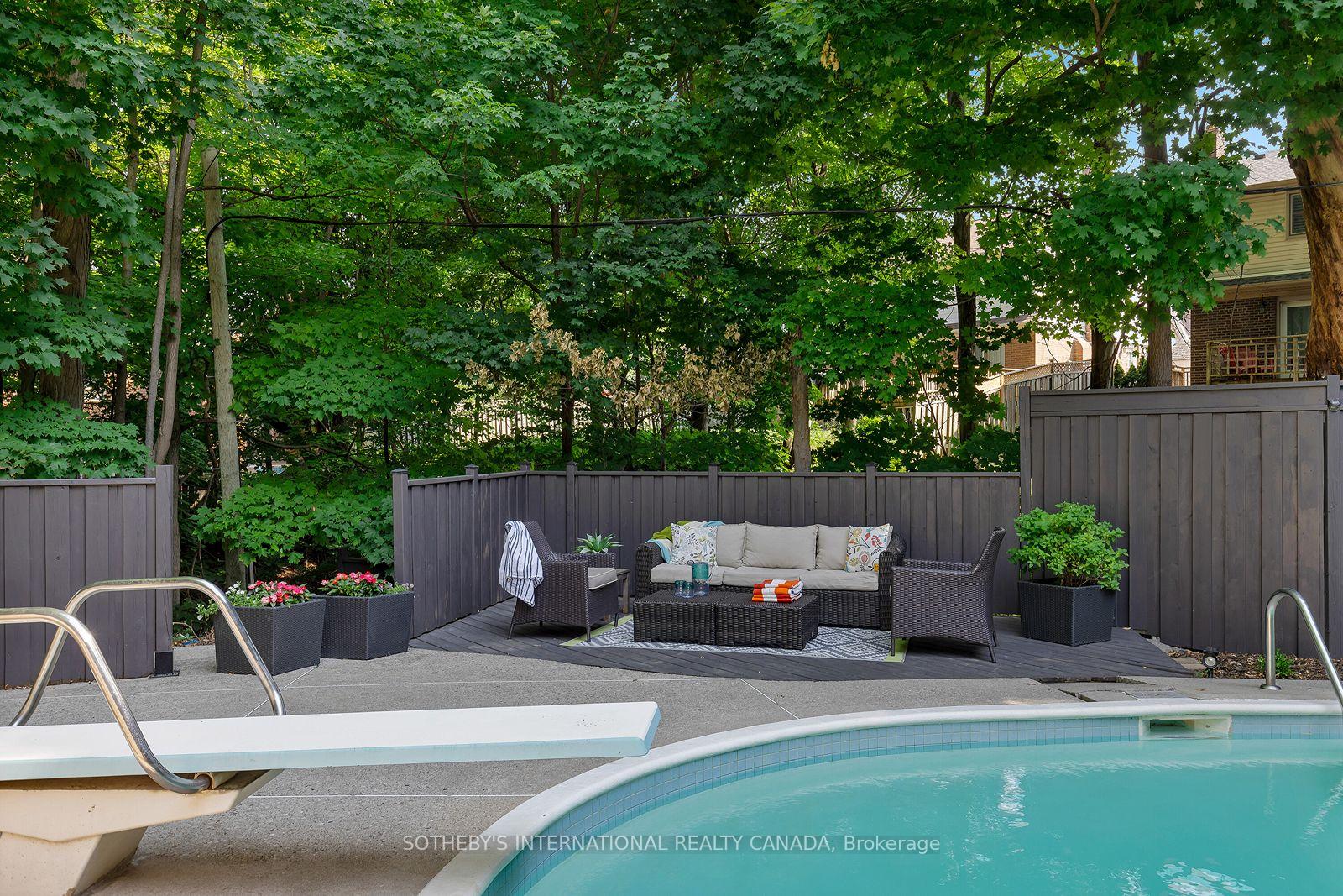 60 Doonaree Drive, Toronto