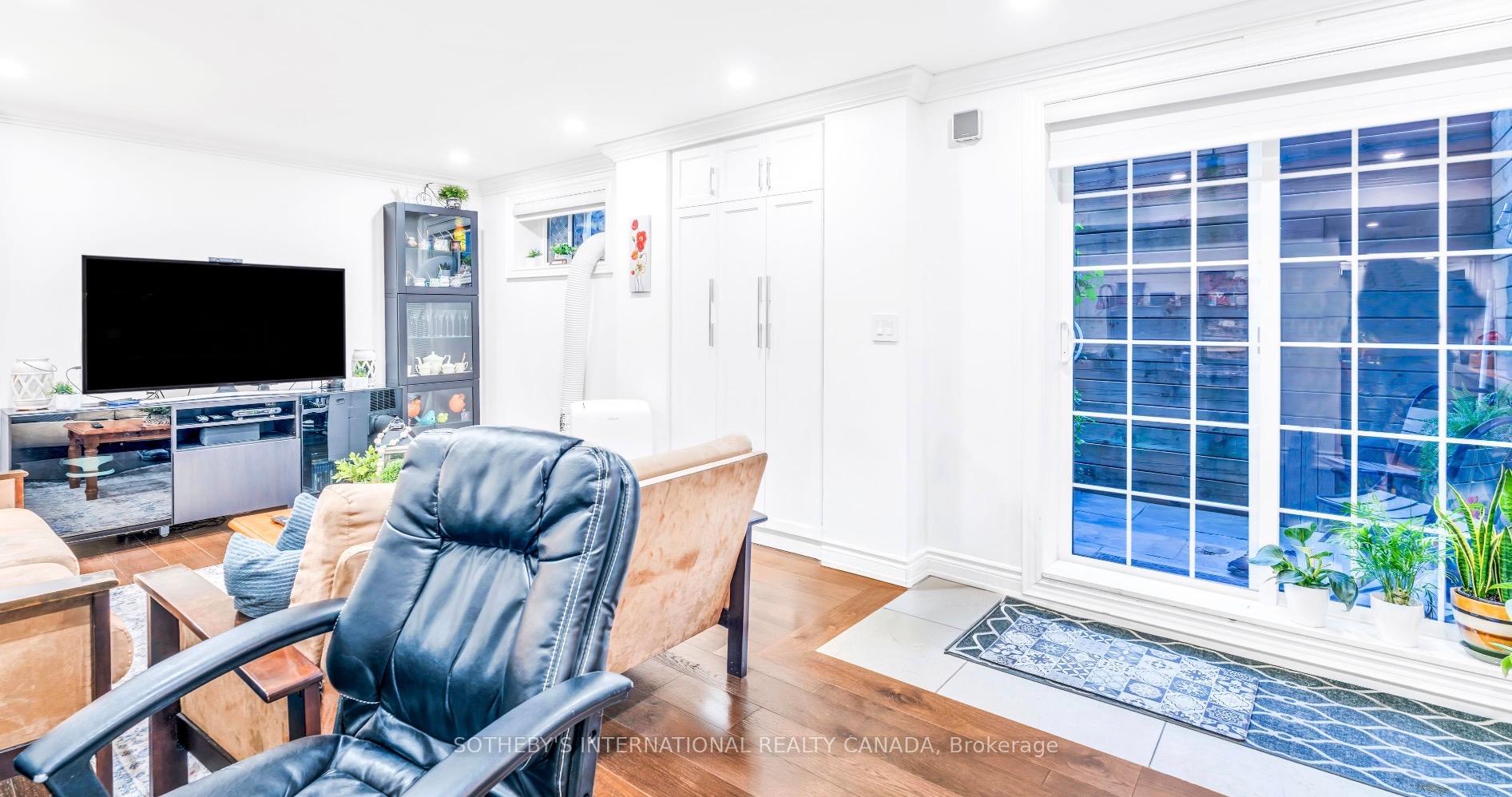 88 Olsen Drive, Toronto