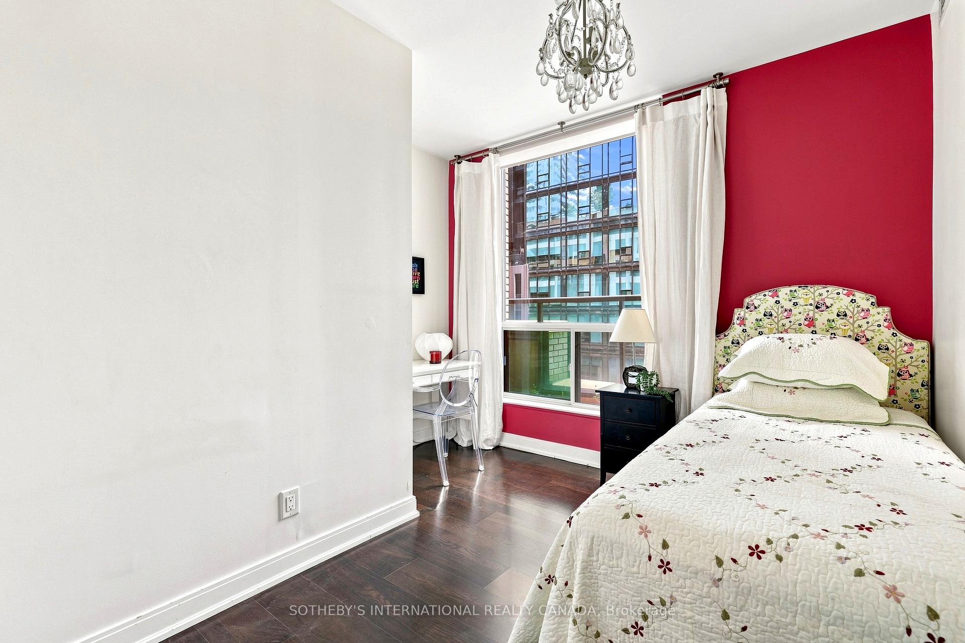 88 Broadway Avenue 409, Toronto Unit: 409