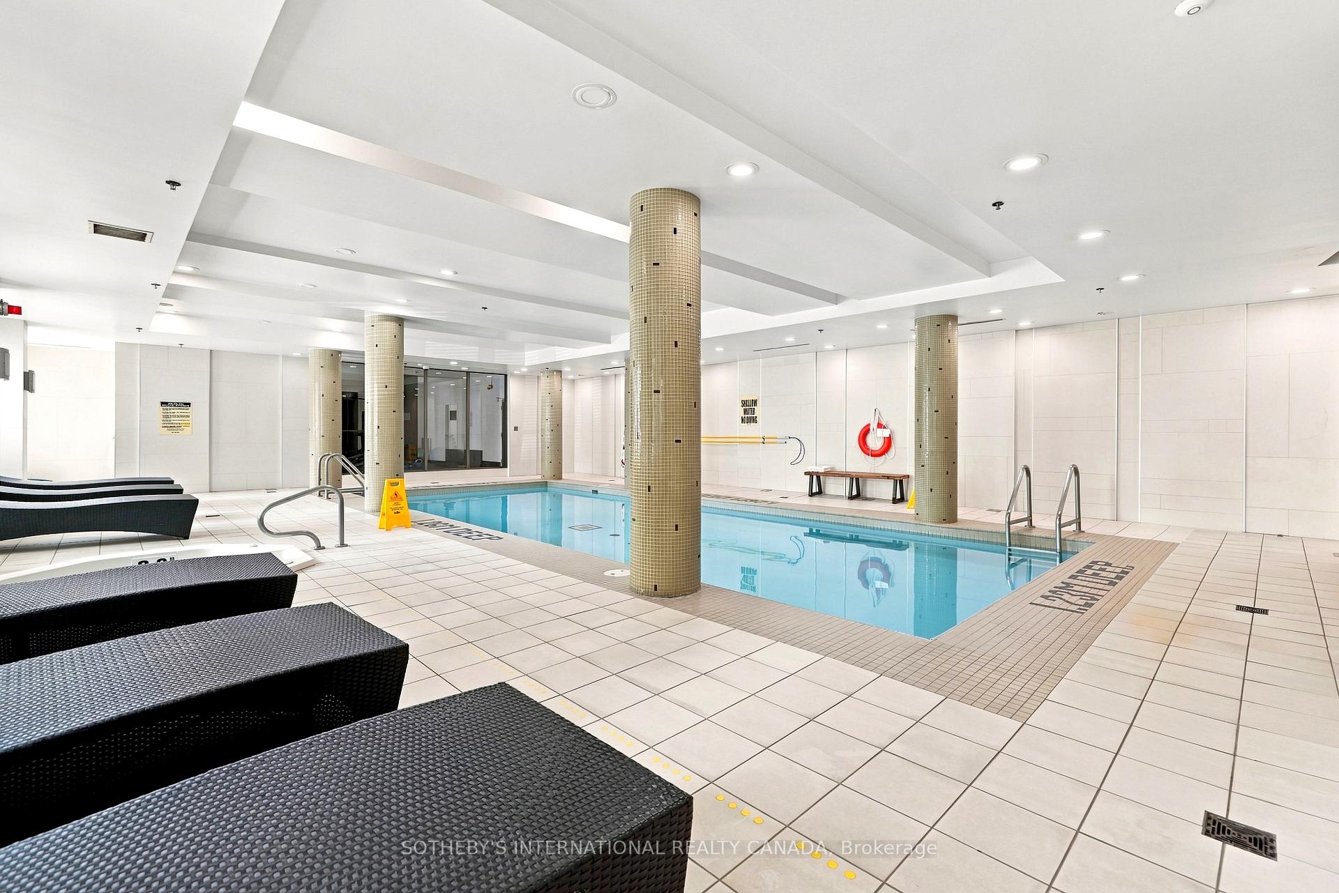 88 Broadway Avenue 409, Toronto Unit: 409